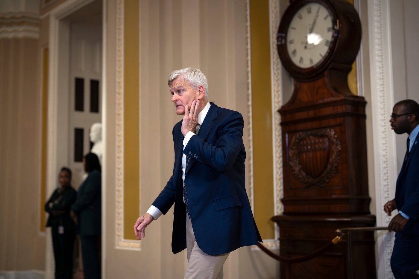 Senate Republicans hold new vote on war powers after Trump berated them at Capitol meeting | iNFOnews.ca