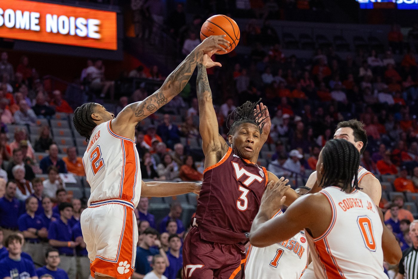 Bedford scores 23 points in Virginia Tech's 76-66 victory over No. 20 Clemson | iNFOnews.ca