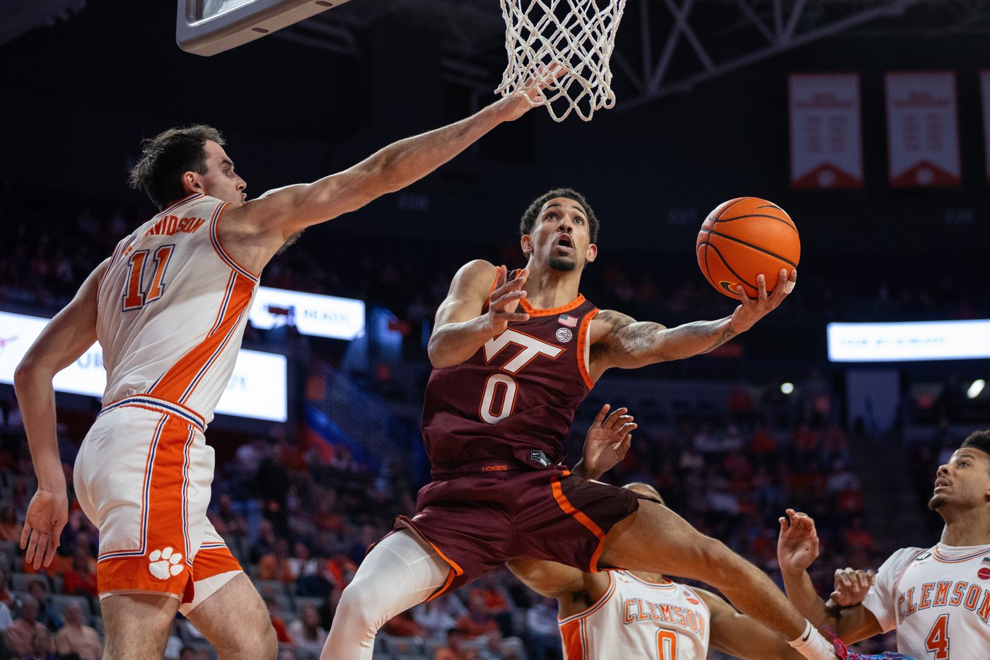 Bedford scores 23 points in Virginia Tech's 76-66 victory over No. 20 Clemson | iNFOnews.ca