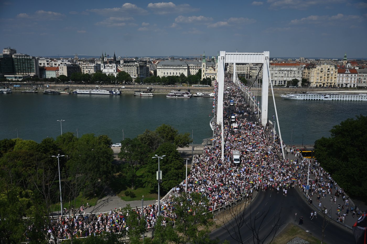 Tens of thousands march in the first Budapest Pride since Viktor Orbán was voted out | iNFOnews.ca