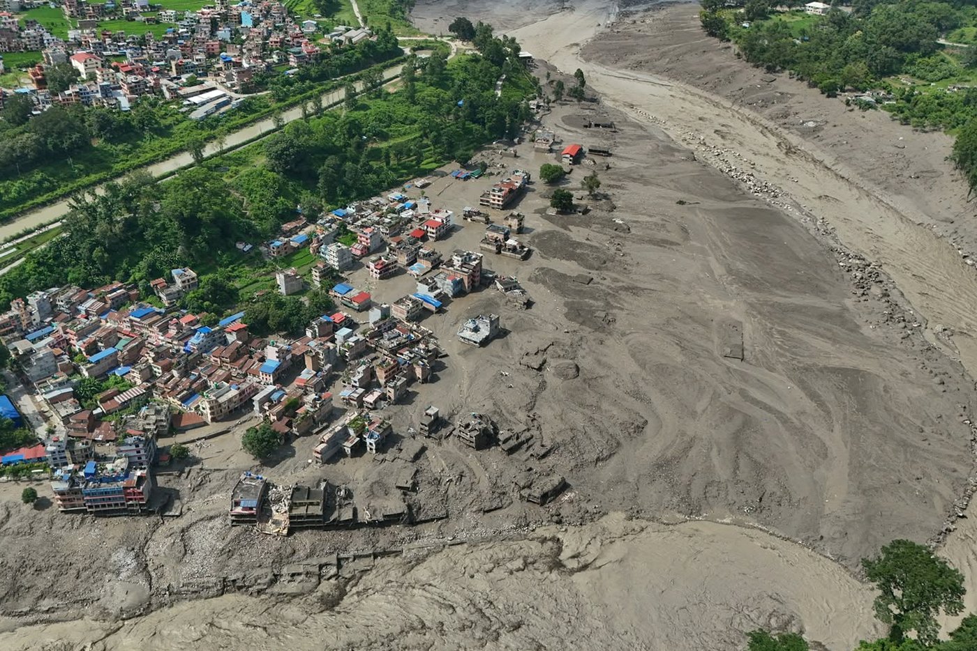 At least 98 killed and hundreds missing after flash floods in Nepal and China | iNFOnews.ca At least 98 killed and hundreds missing after flash floods in Nepal and China | iNFOnews.ca