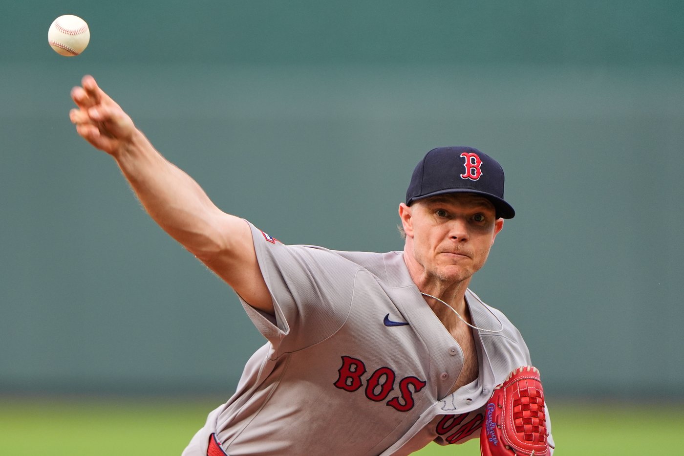 Red Sox beat Royals 3-1 behind Willson Contreras' homer and Sonny Gray's strong outing | iNFOnews.ca