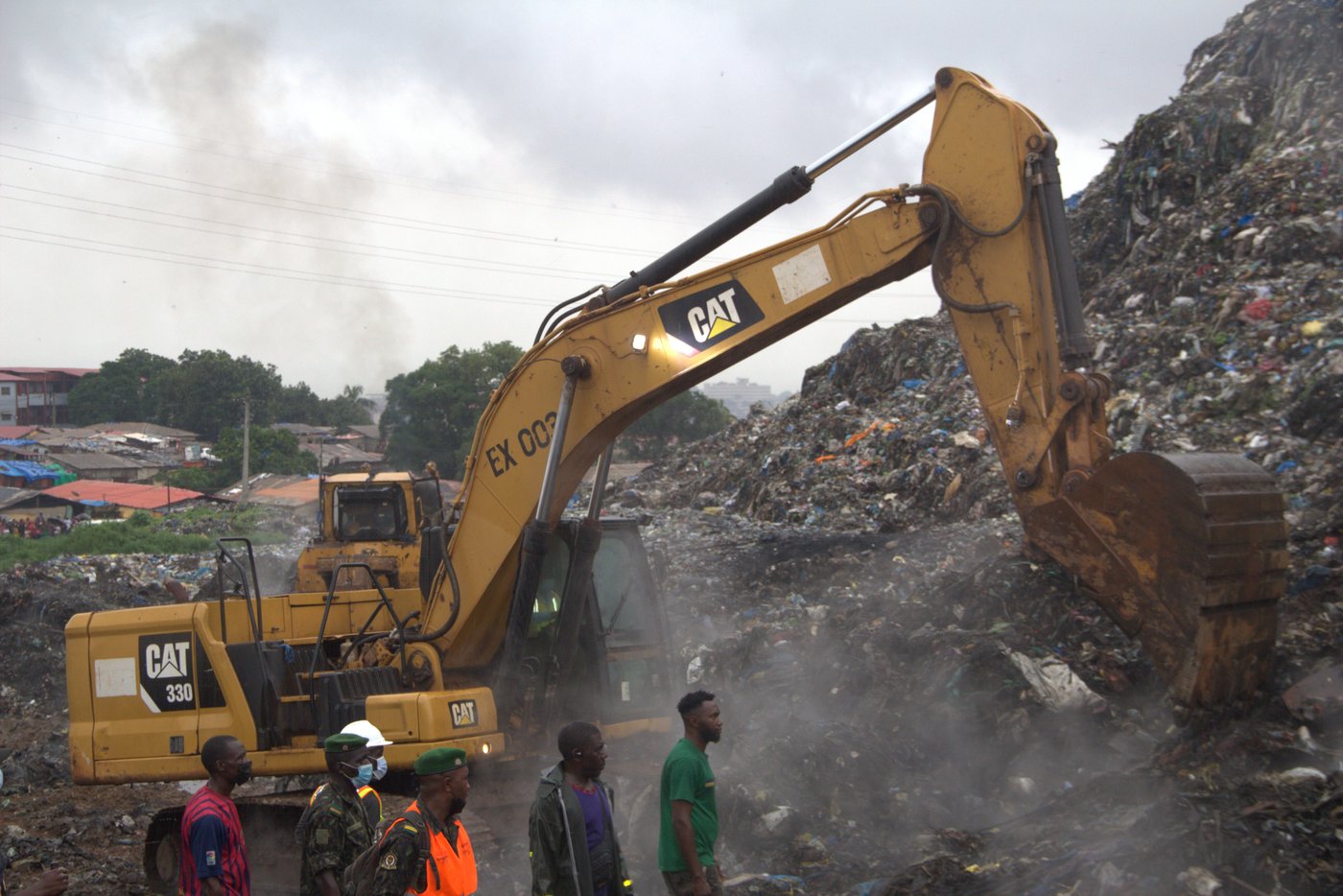 A landslide at a landfill in the capital of Guinea kills 30 people, officials say | iNFOnews.ca A landslide at a landfill in the capital of Guinea kills 30 people, officials say | iNFOnews.ca