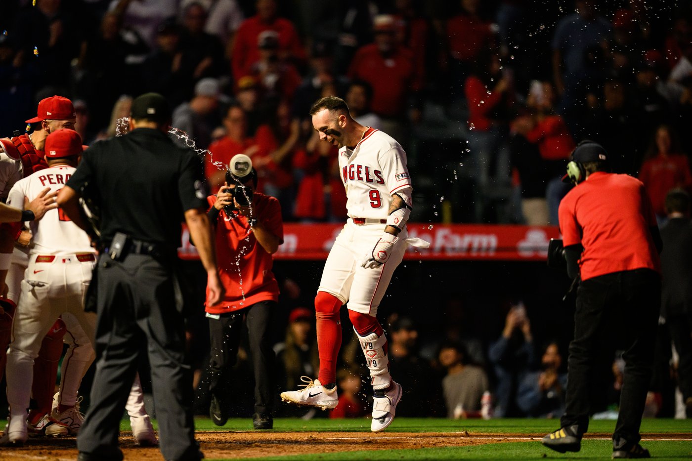 Athletics pitcher J.T. Ginn loses no-hitter in 9th inning, then loses 2-1 to the Angels | iNFOnews.ca