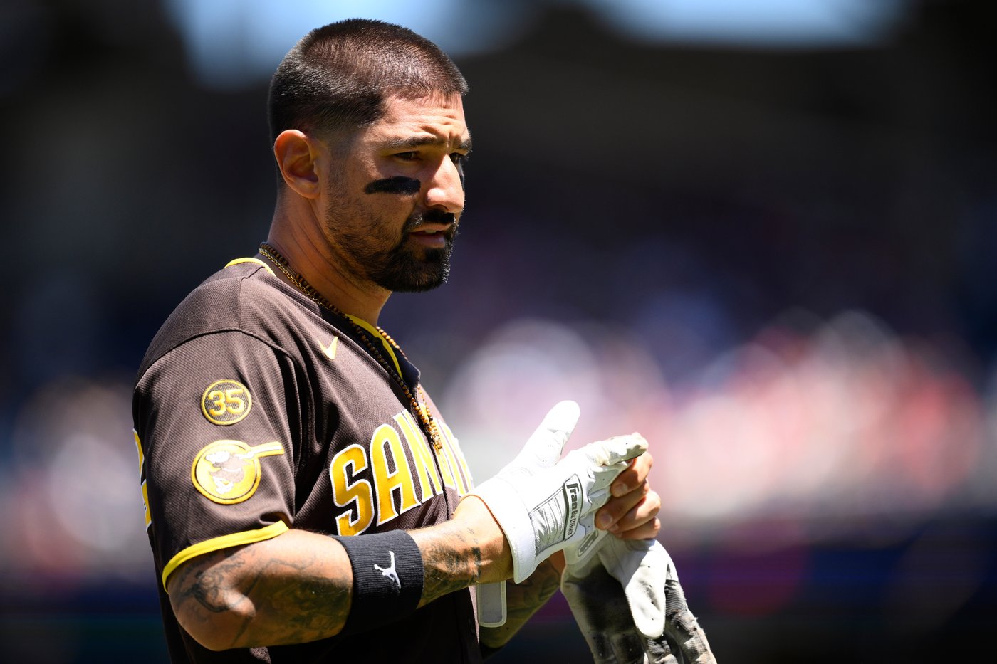 Padres cut ties with outfielder Nick Castellanos after a rough 39-game stint | iNFOnews.ca