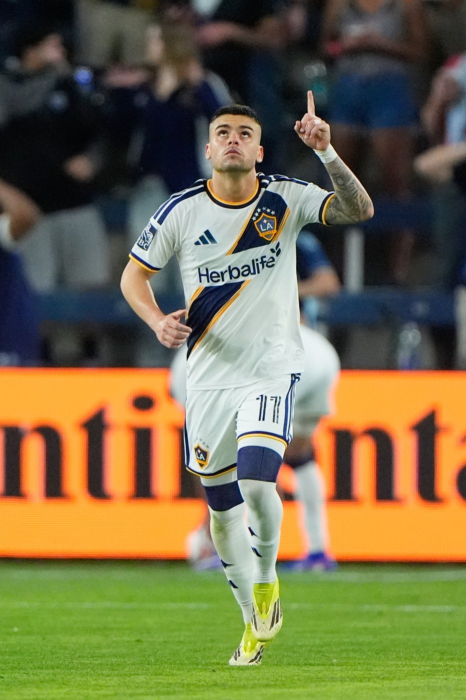 Calvin Harris, Dejan Joveljić spark Sporting KC to 3-1 victory over Galaxy | iNFOnews.ca