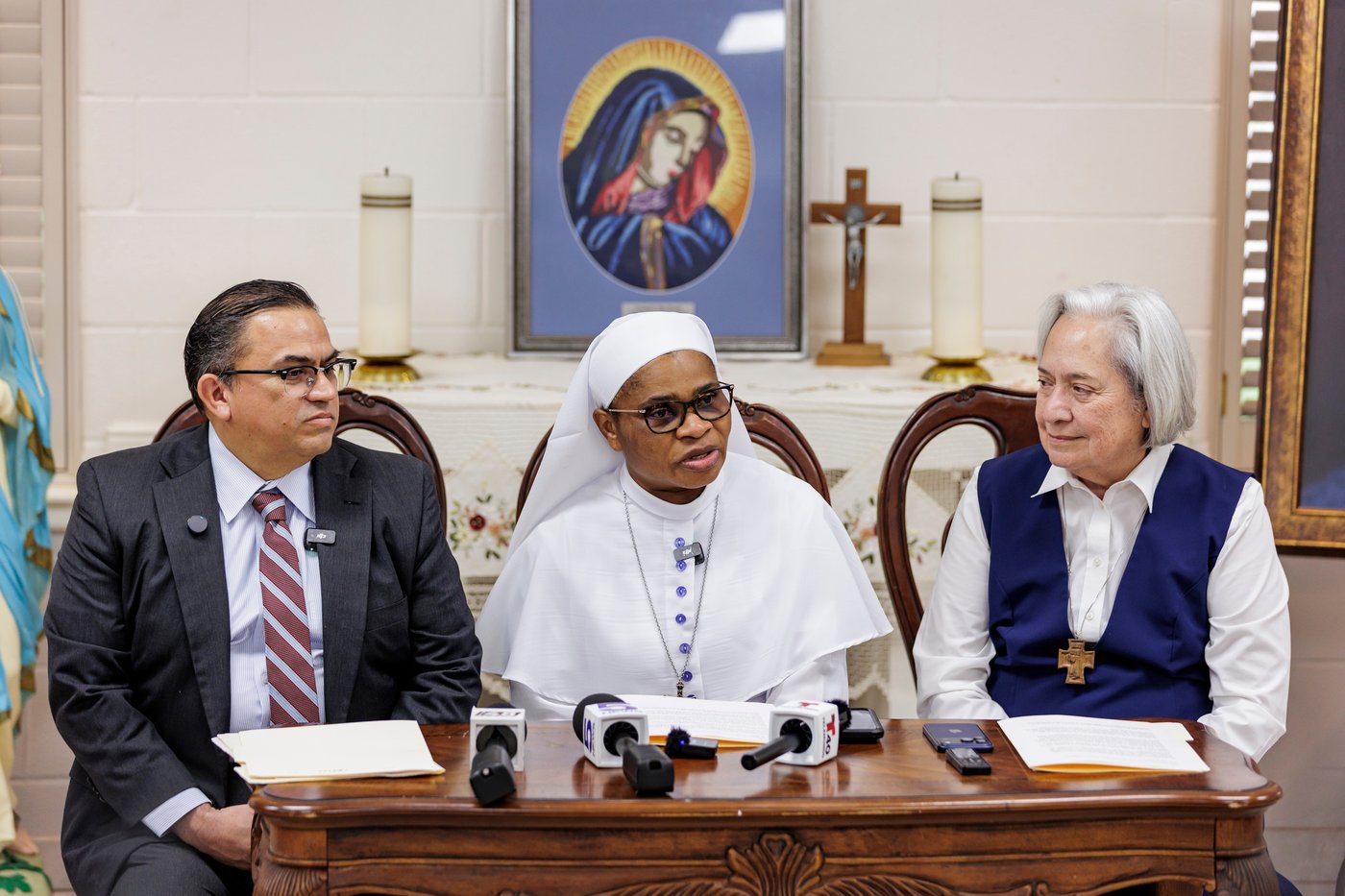Nun speaks out for first time about being detained by ICE while walking to Mass in Texas | iNFOnews.ca