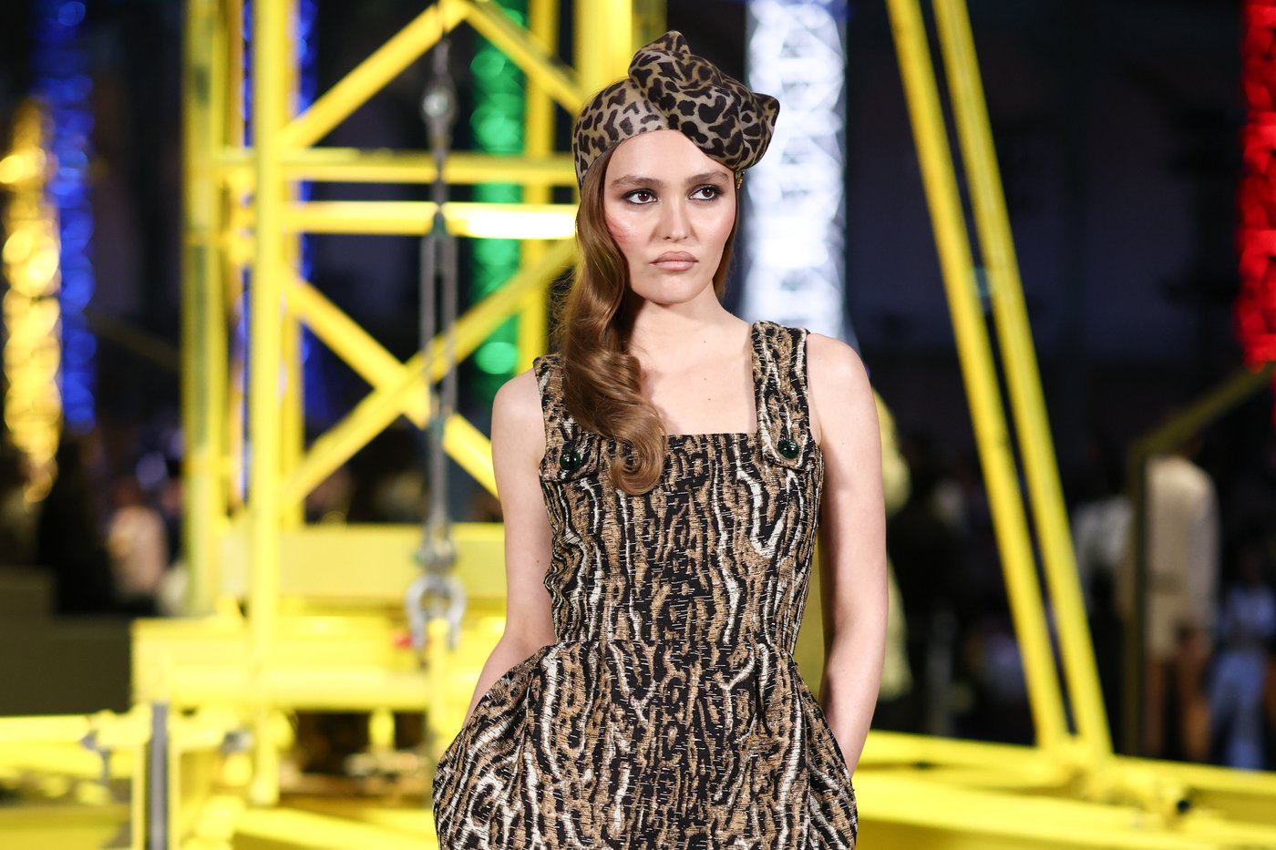 Margot Robbie, Oprah watch Blazy transform Chanel with color and craft | iNFOnews.ca