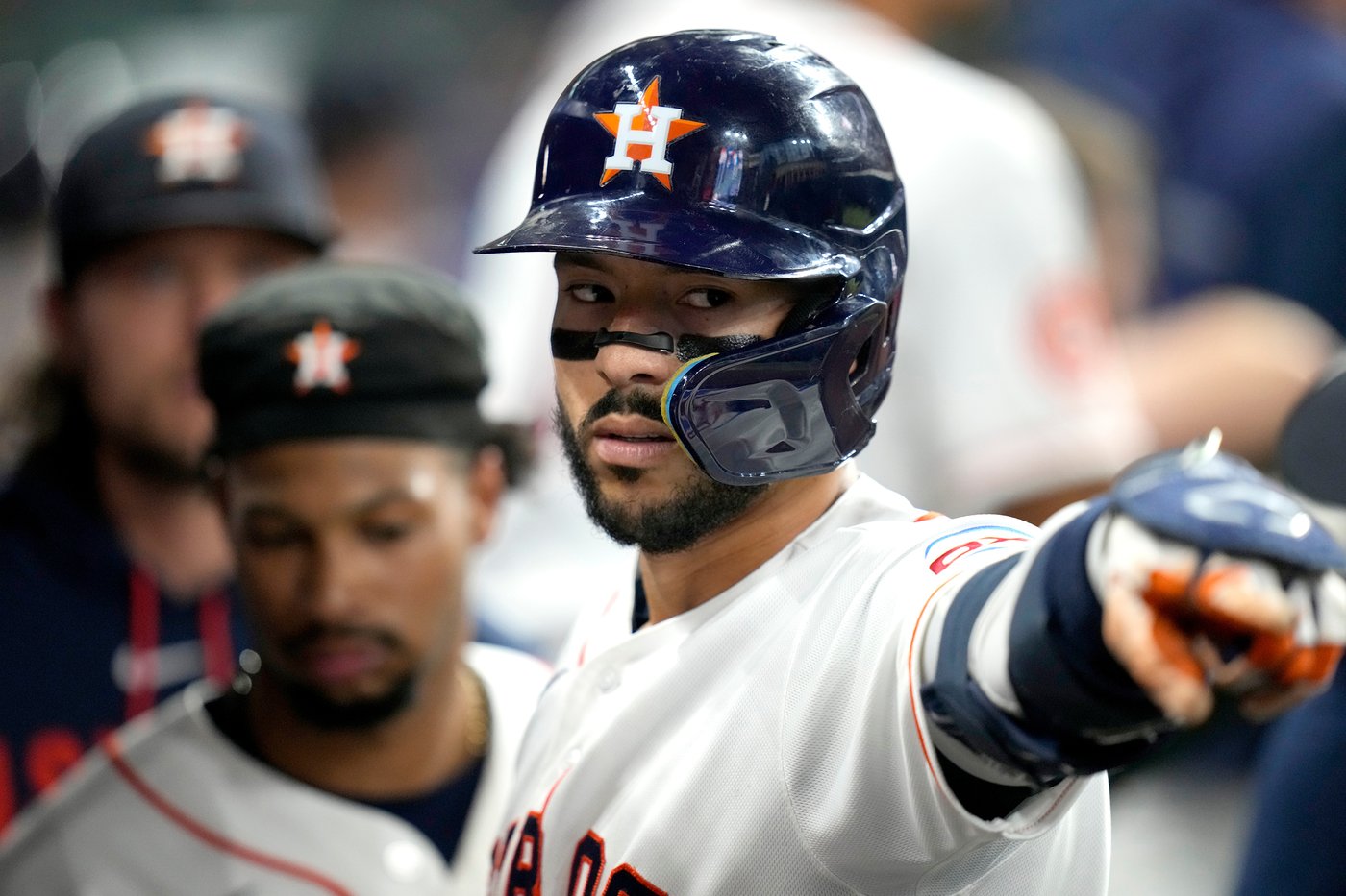 Astros star Carlos Correa faces season-ending surgery on a torn tendon in his ankle | iNFOnews.ca