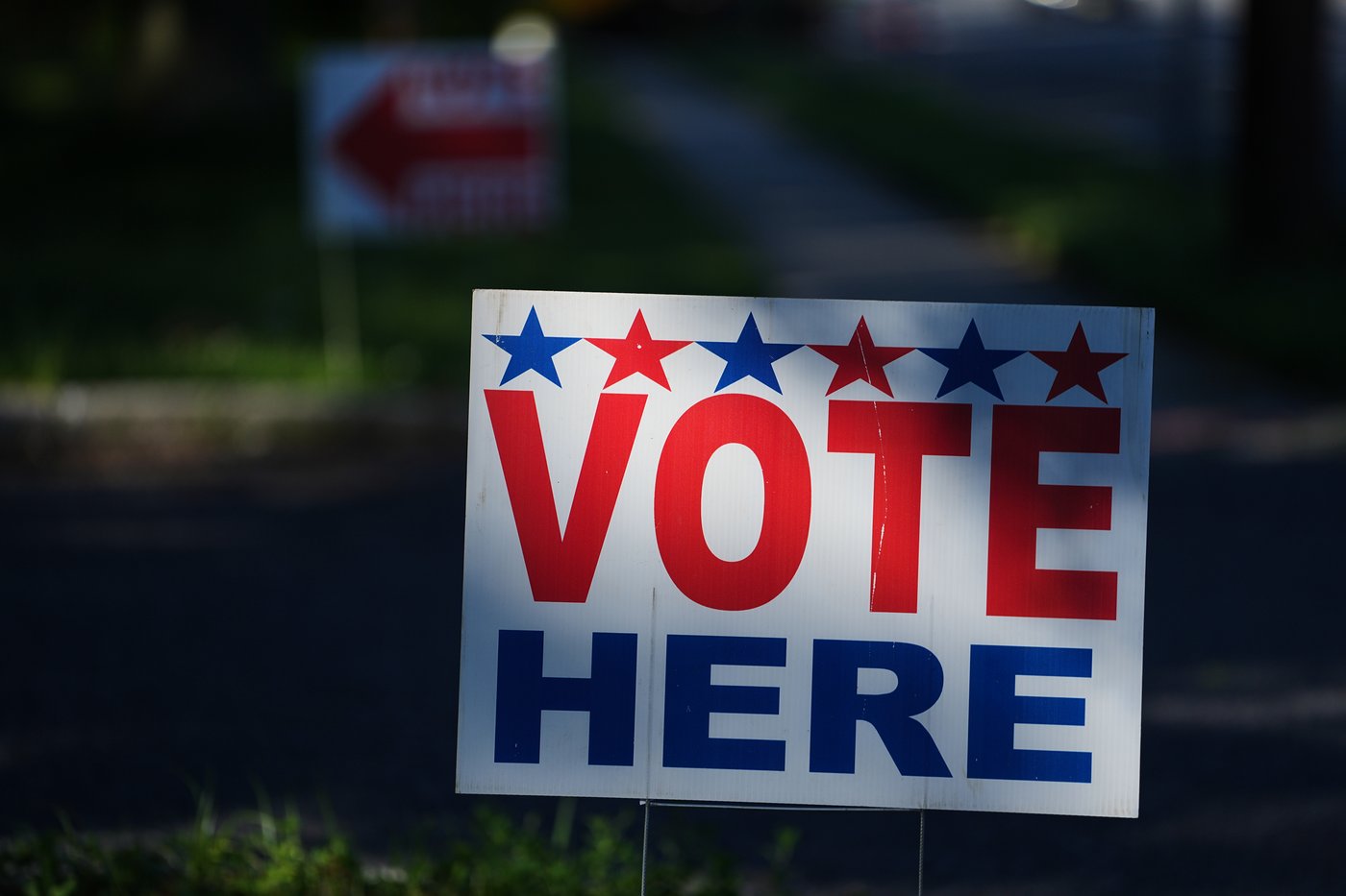 The Latest: Polls open for races across the US as a busy primary election day gets underway | iNFOnews.ca