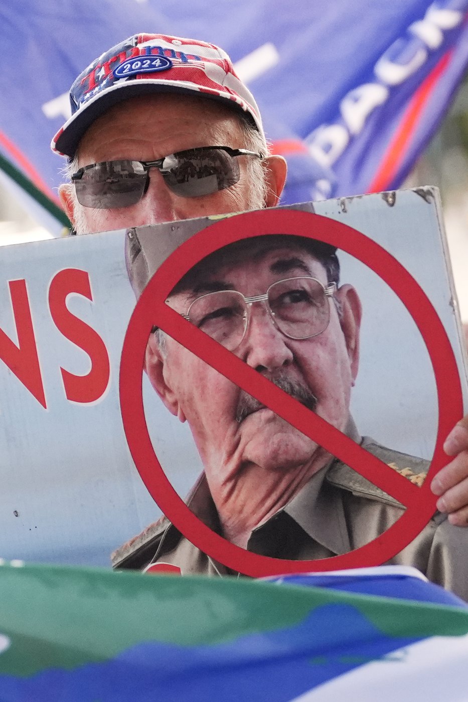 Rare public appearances, low profile mark Raúl Castro's life since stepping down as Cuba's president | iNFOnews.ca