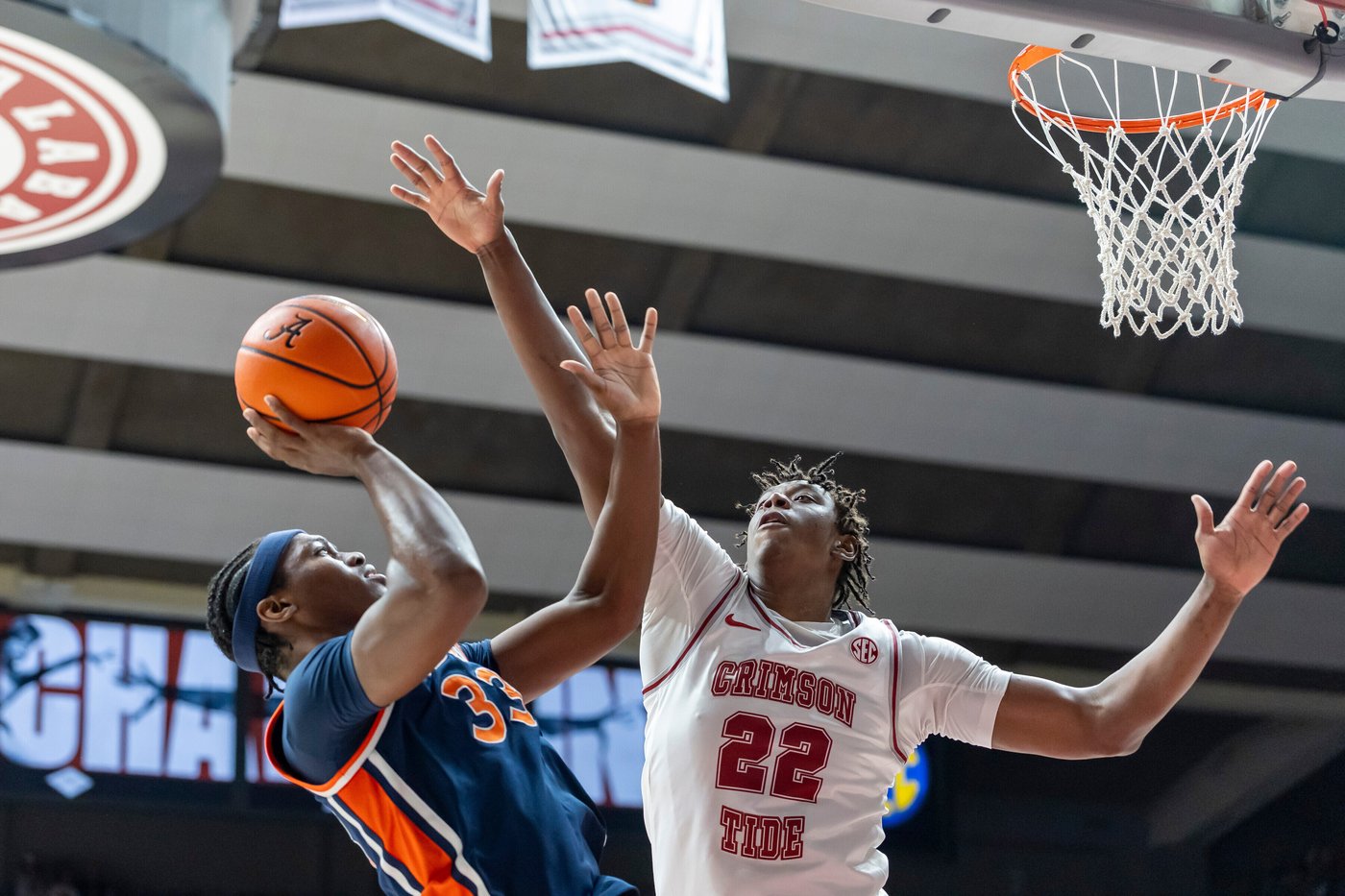 Philon, Holloway each score 21 points to help No. 16 Alabama beat Auburn 96-84 | iNFOnews.ca