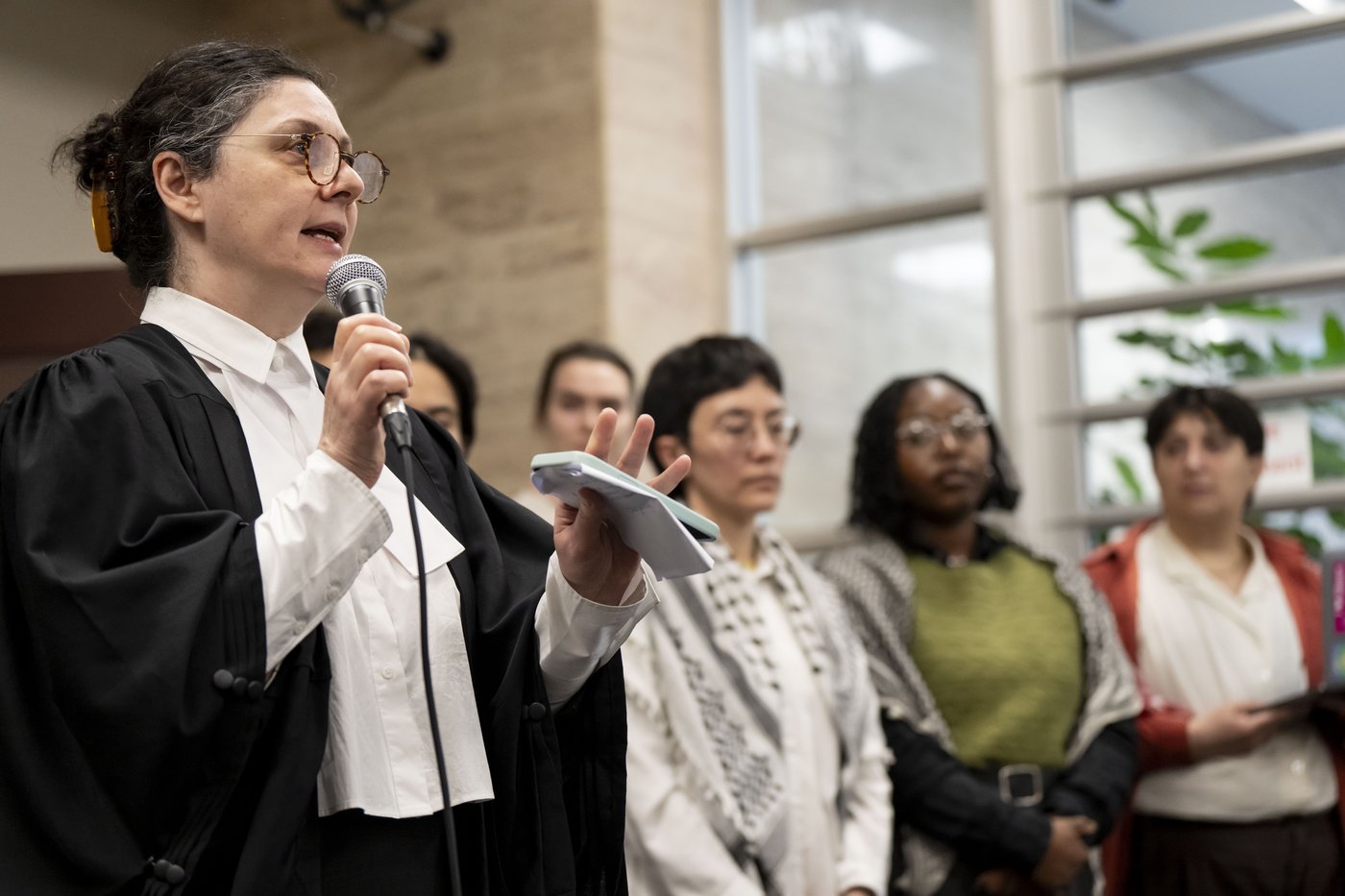 Pro-Palestinian protesters in court after arrest for Montreal Scotiabank sit-in | iNFOnews.ca