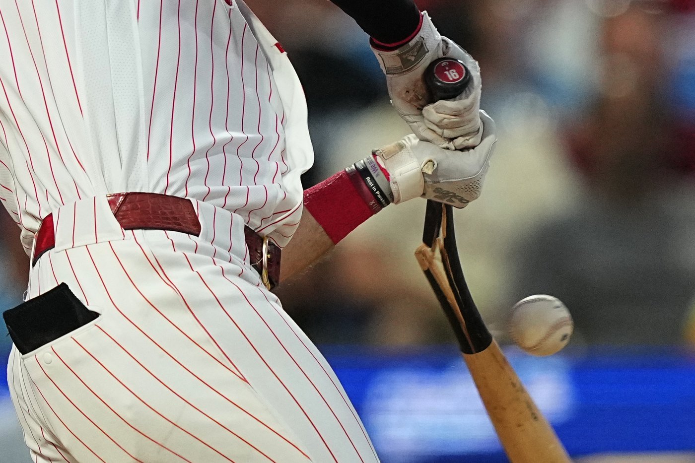 Bryson Stott's go-ahead 2-run single helps Phillies rally for 5th straight win, 6-4 over Marlins | iNFOnews.ca Bryson Stott's go-ahead 2-run single helps Phillies rally for 5th straight win, 6-4 over Marlins | iNFOnews.ca