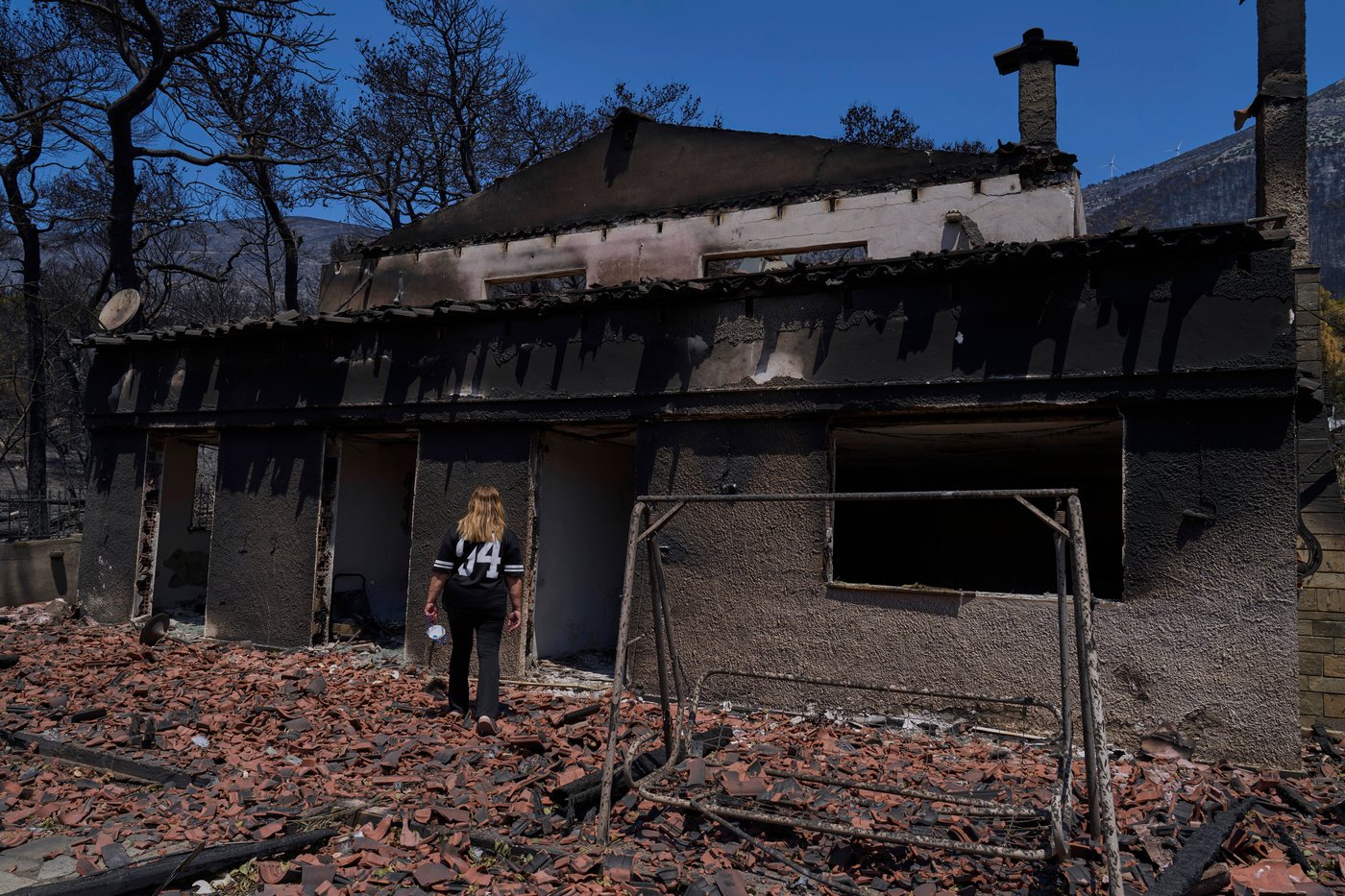 Firefighters scramble to contain fires outside Athens before winds and high temperatures return | iNwheels Firefighters scramble to contain fires outside Athens before winds and high temperatures return | iNwheels