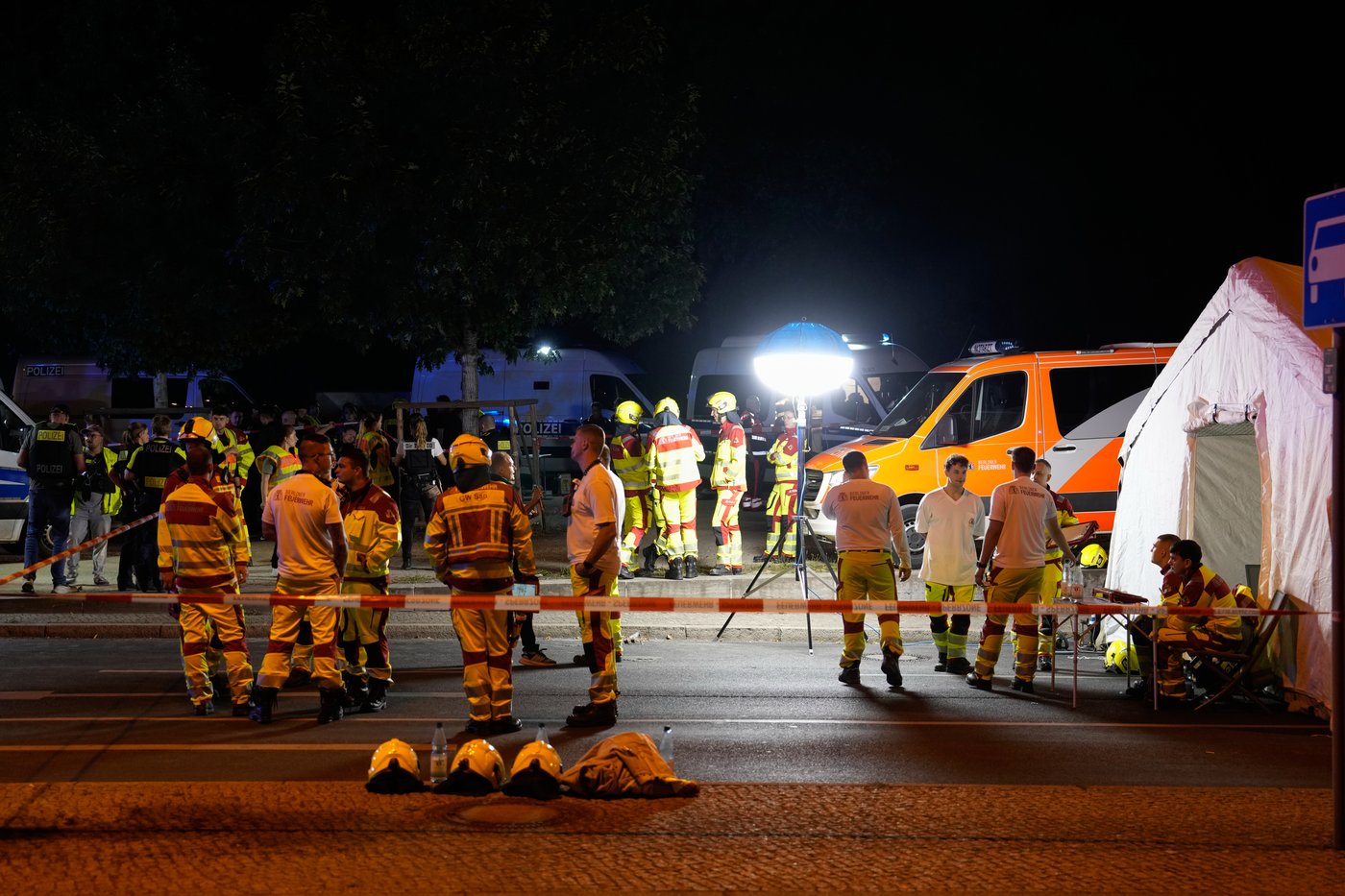 Photos show the aftermath of a van-ramming attack near Berlin's Pride Festival | iNFOnews.ca