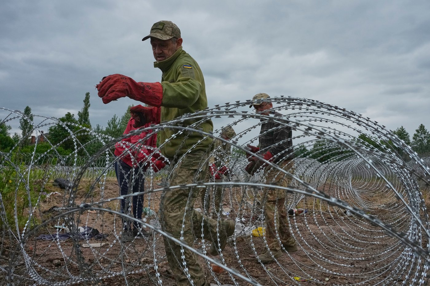 Ukraine is still fortifying its border with Belarus years after Russia invaded from there | iNFOnews.ca Ukraine is still fortifying its border with Belarus years after Russia invaded from there | iNFOnews.ca