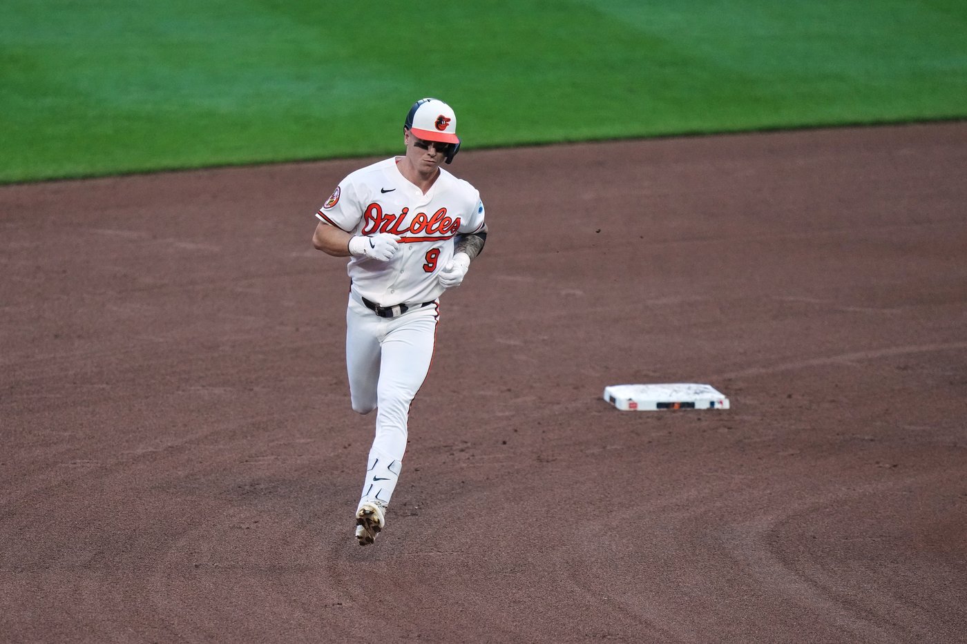 O'Neill and Mayo hit back-to-back HRs, Taveras also goes deep as Orioles beat Angels 5-2 | iNFOnews.ca