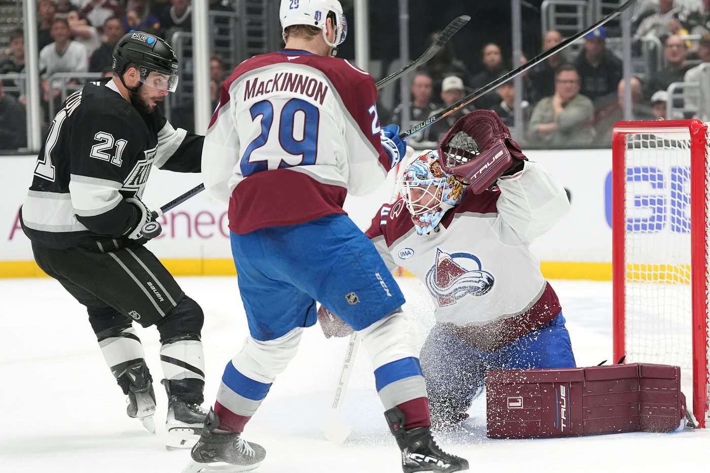 Goaltender Scott Wedgewood rises from career backup to the Avalanche's playoff rock | iNFOnews.ca