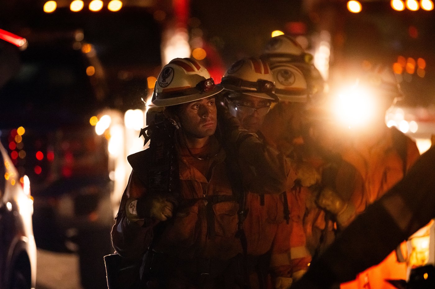 Photos show firefighters battling Southern California blaze | iNwheels