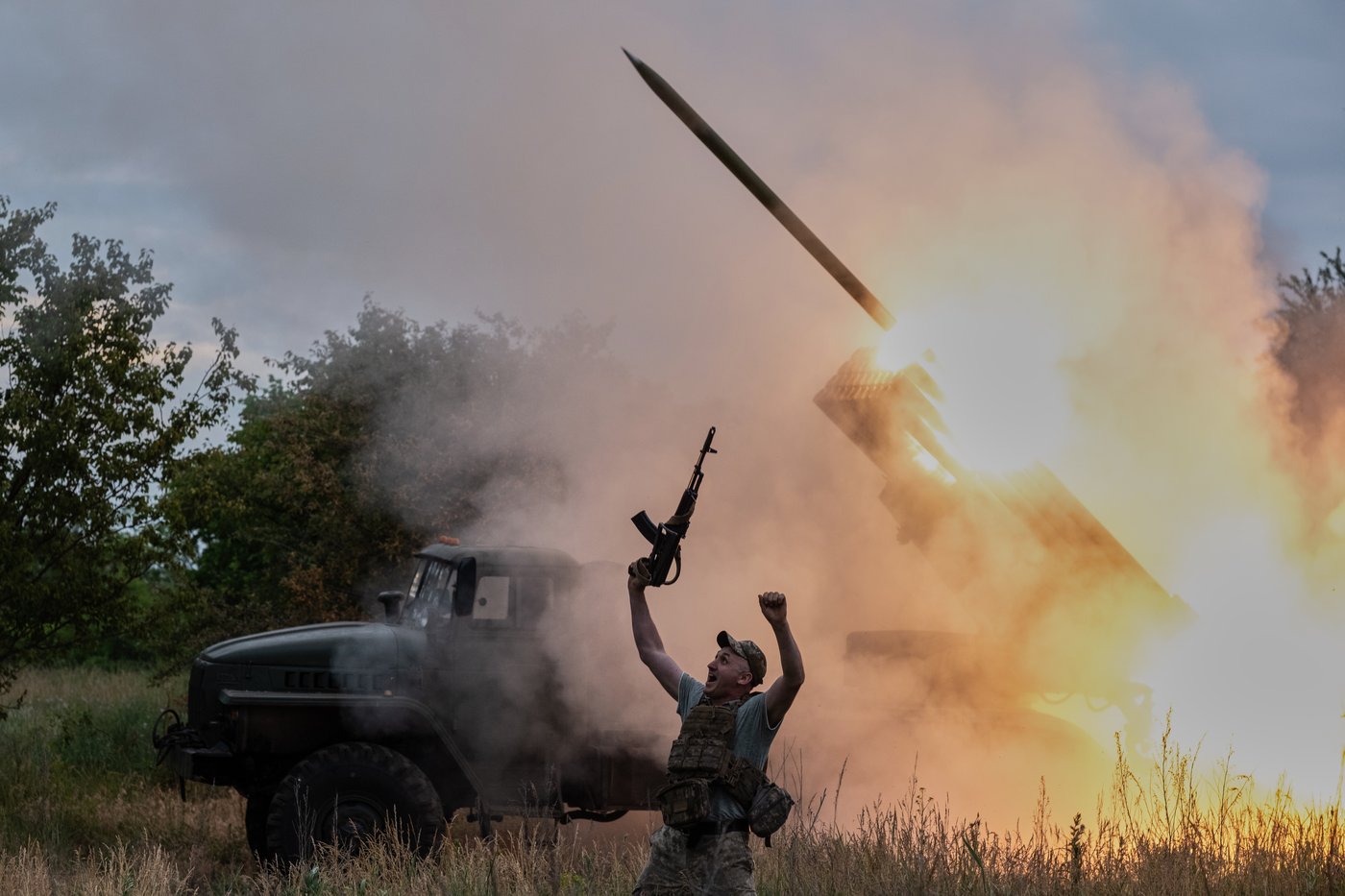 Ukraine targets St. Petersburg again after Putin rejects Zelenskyy's offer for direct talks | iNFOnews.ca Ukraine targets St. Petersburg again after Putin rejects Zelenskyy's offer for direct talks | iNFOnews.ca