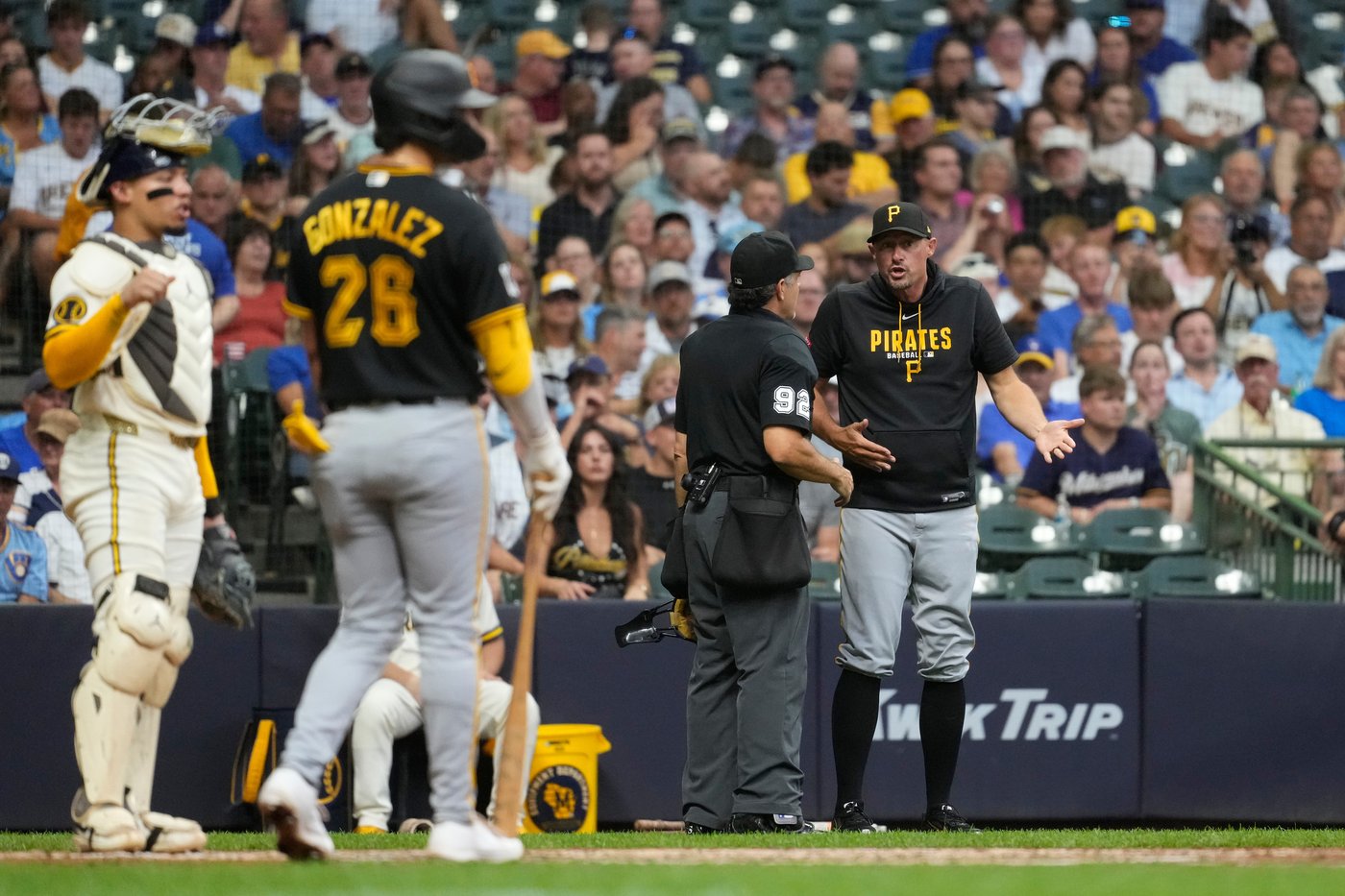Chourio and Vaughn homer, Henderson wins sixth consecutive decision and Brewers top Pirates 4-2 | iNFOnews.ca
