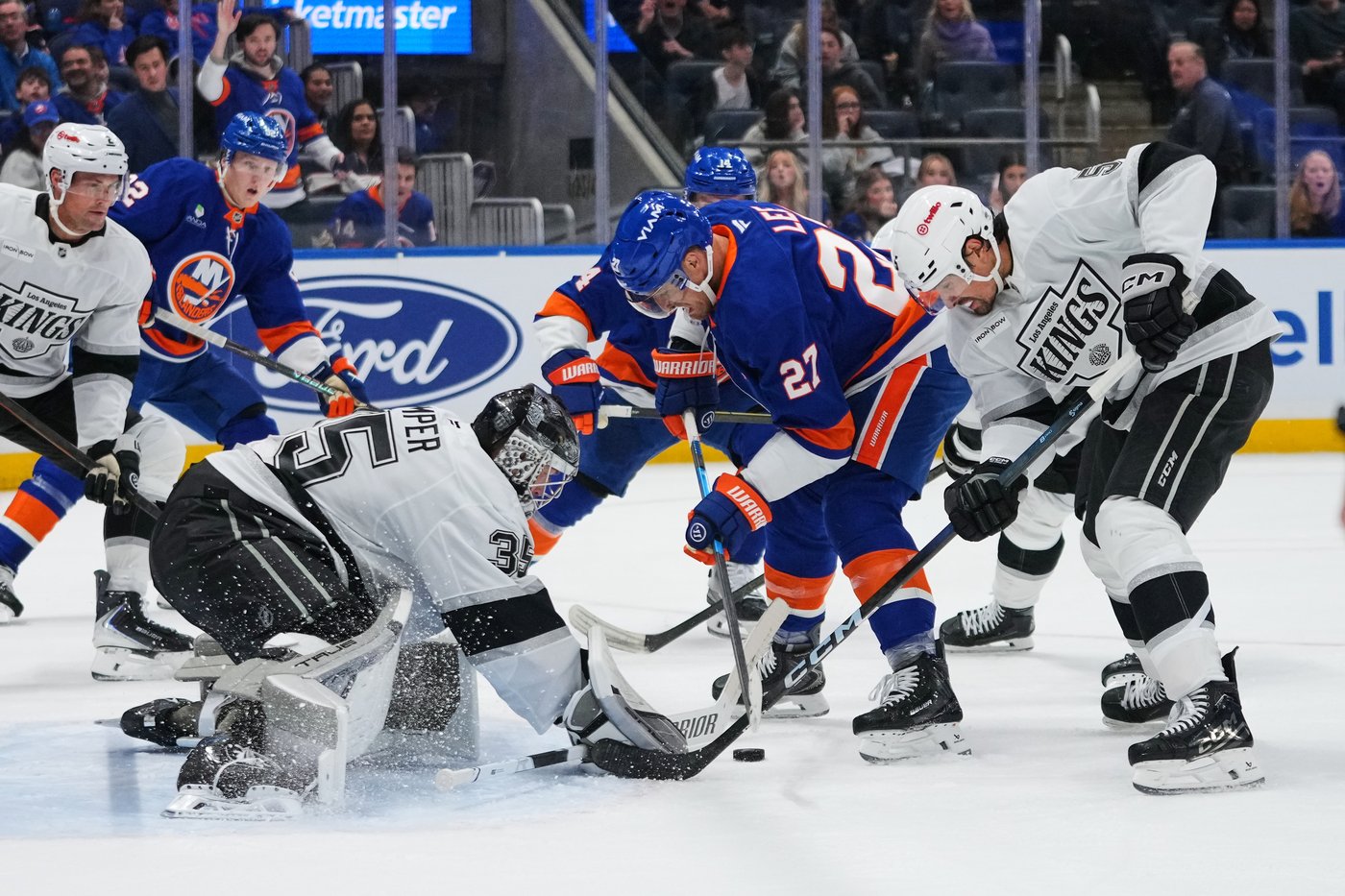 Kempe scores to lead Kings over Islanders 3-2 | iNFOnews.ca