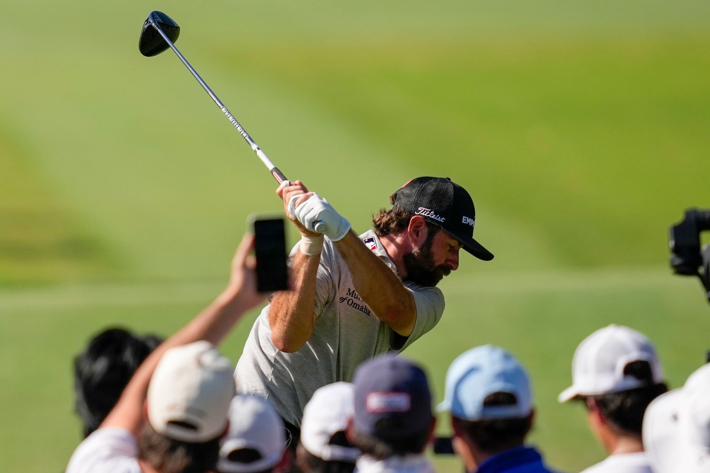 Young gets to 13 under to take 5-stroke lead into the weekend at Doral | iNFOnews.ca