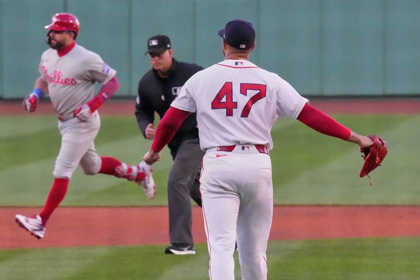Phillies' Kyle Schwarber says 'I can get better' as home run streak hits 5 straight games | iNFOnews.ca