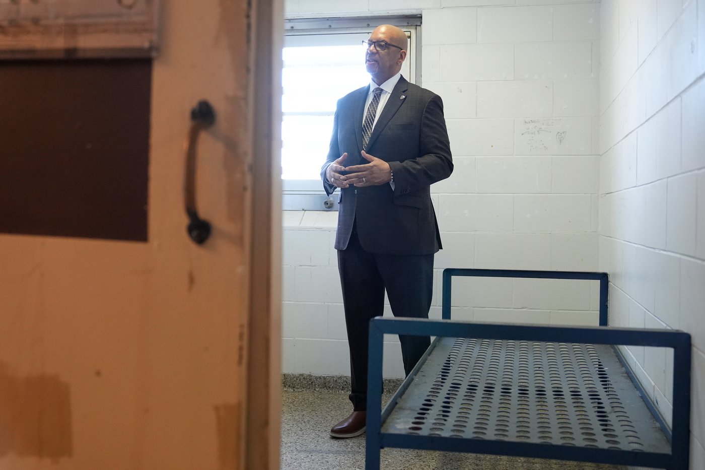 New York's new jails boss once served time in a cell block he now oversees | iNFOnews.ca