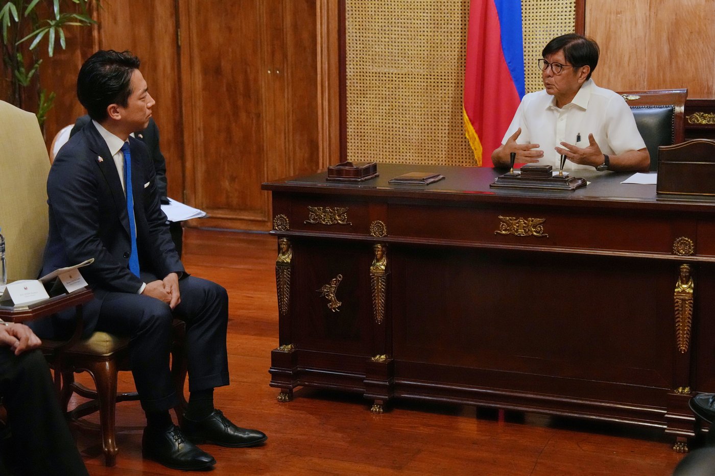 Japan and Philippines agree to weapons pact talks as China’s ‘coercive activities’ cause alarm | iNFOnews.ca
