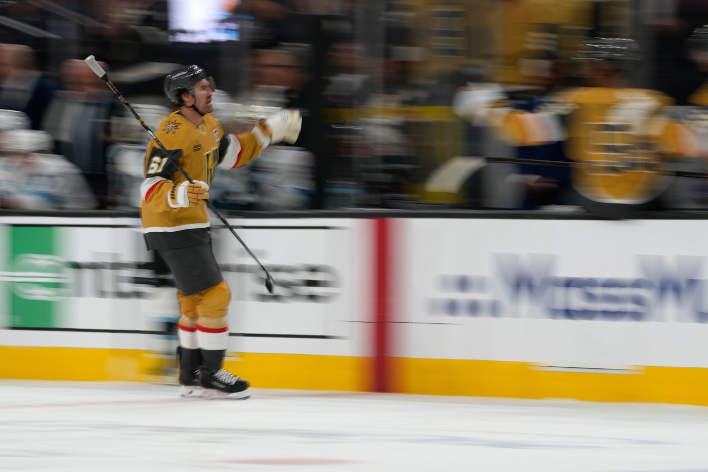 Golden Knights rally past Mammoth 4-2 in Game 1 as Nic Dowd nets the winner | iNFOnews.ca