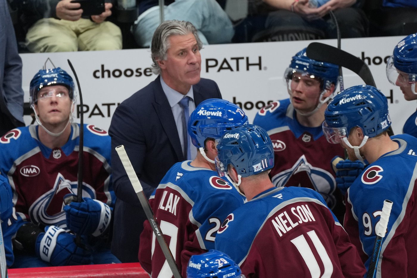 Coach Jared Bednar has fractures from a puck to the face, won't go on Avalanche road trip | iNFOnews.ca