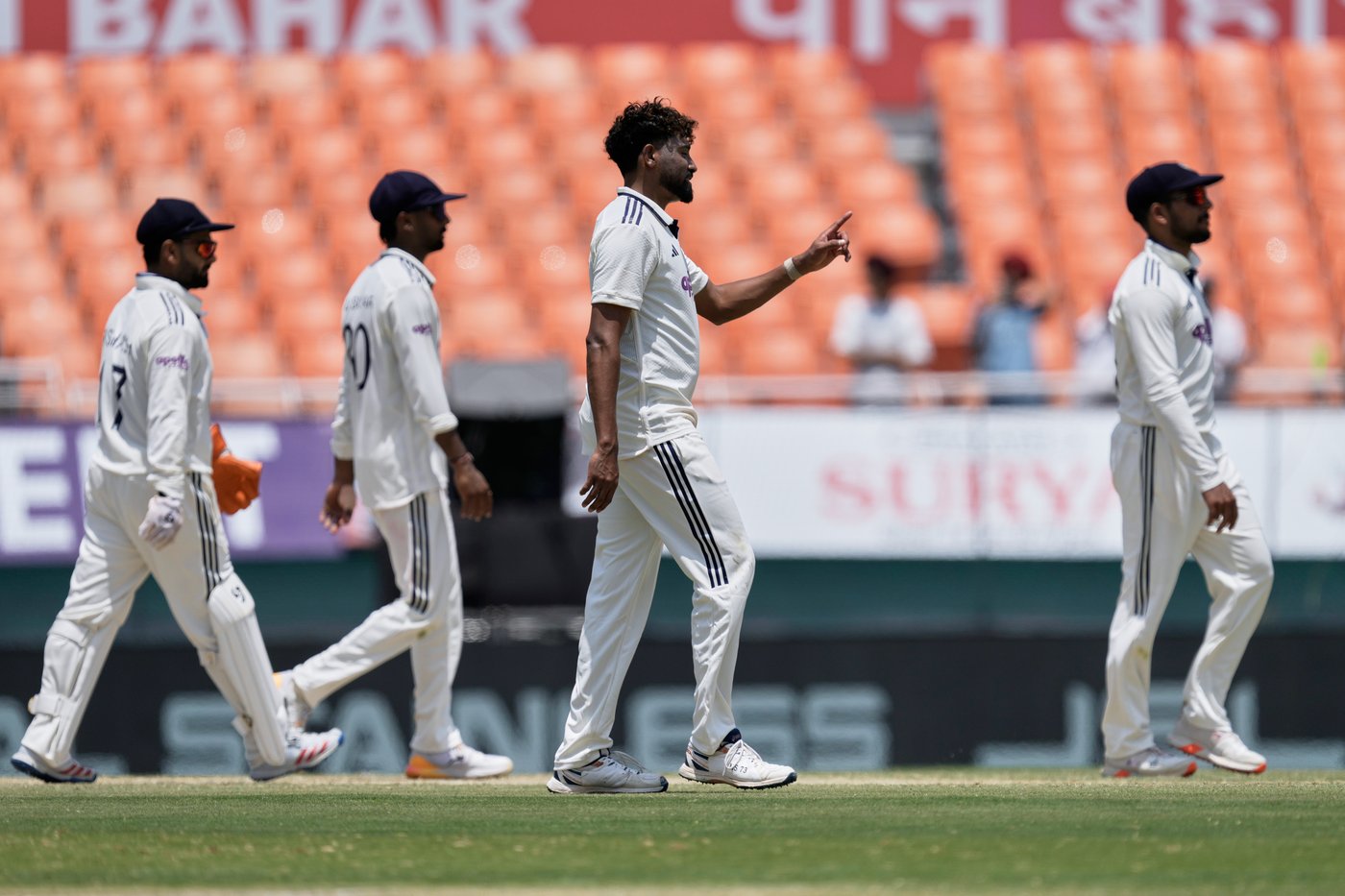 Suthar and the spinners dominate as India routs Afghanistan by an innings and 300 runs | iNFOnews.ca