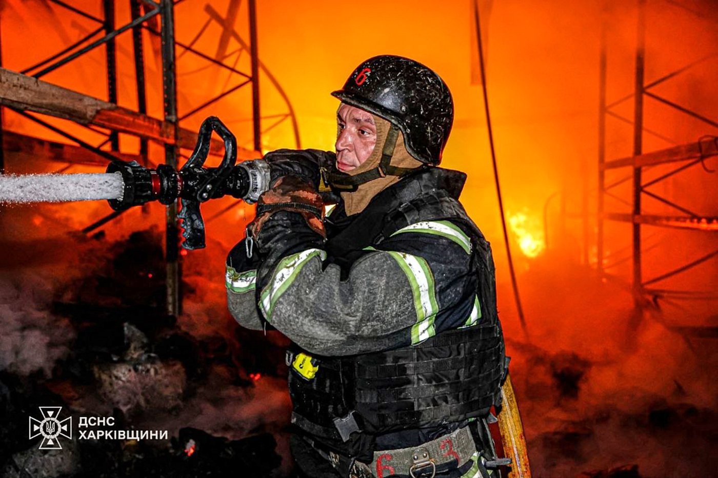Ukrainian strikes hit oil sites in Russia and Crimea | iNFOnews.ca