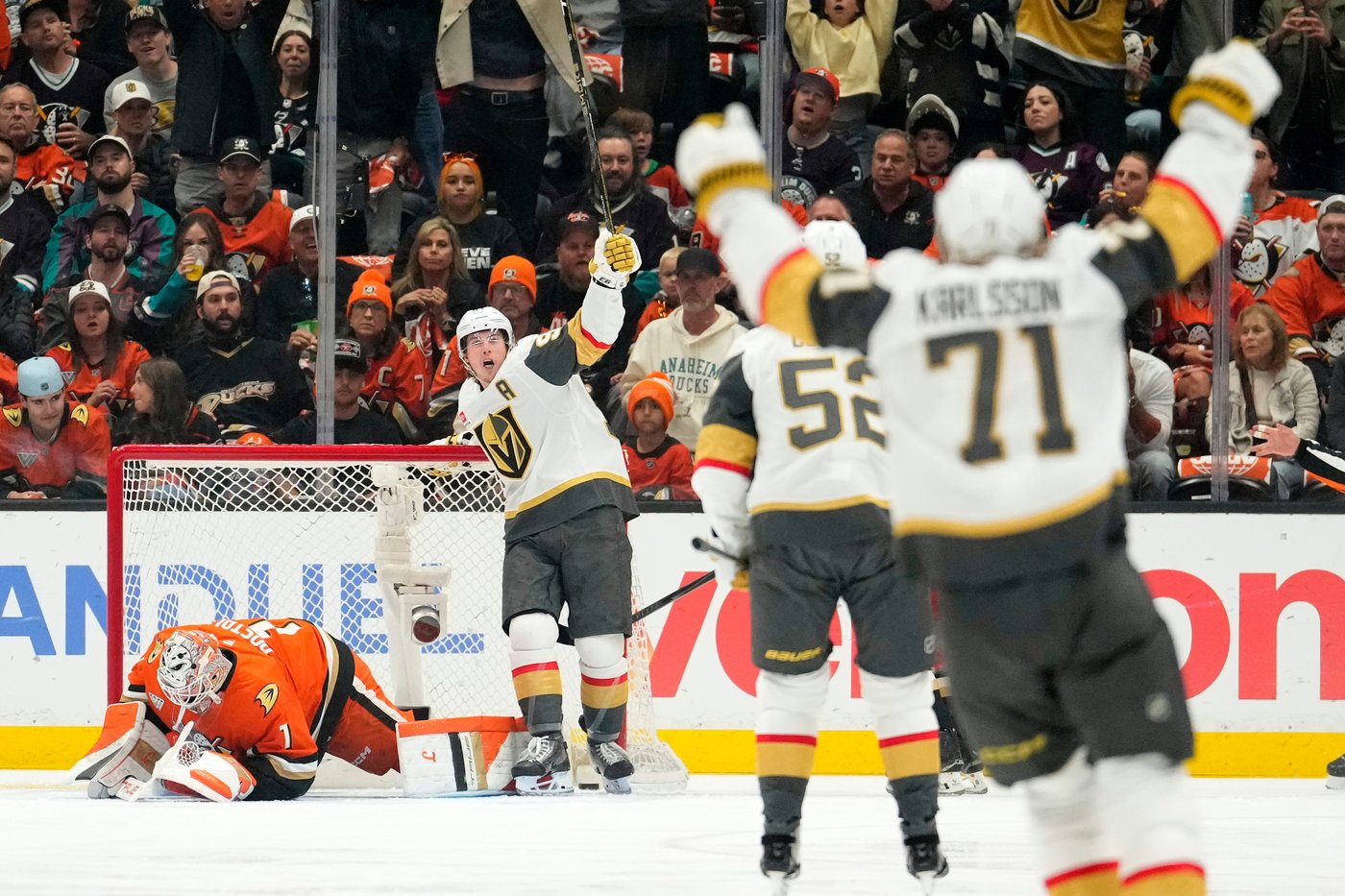 Marner, Dorofeyev propel Golden Knights past Ducks 5-1 in Game 6 clincher, into conference finals | iNFOnews.ca