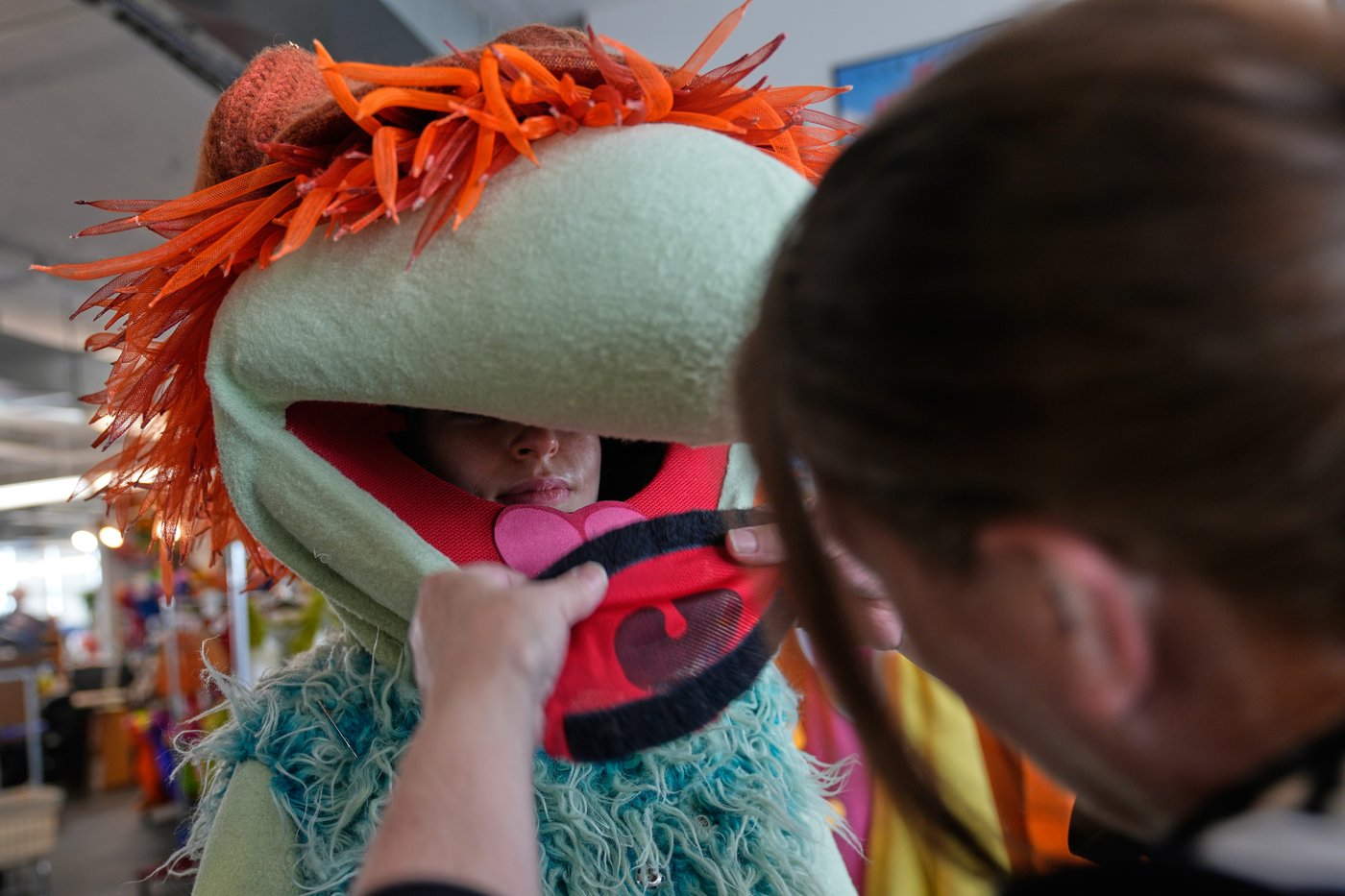 Jim Henson's Creature Shop opens for tours. Here's what's inside the once-hidden puppet studio | iNFOnews.ca Jim Henson's Creature Shop opens for tours. Here's what's inside the once-hidden puppet studio | iNFOnews.ca