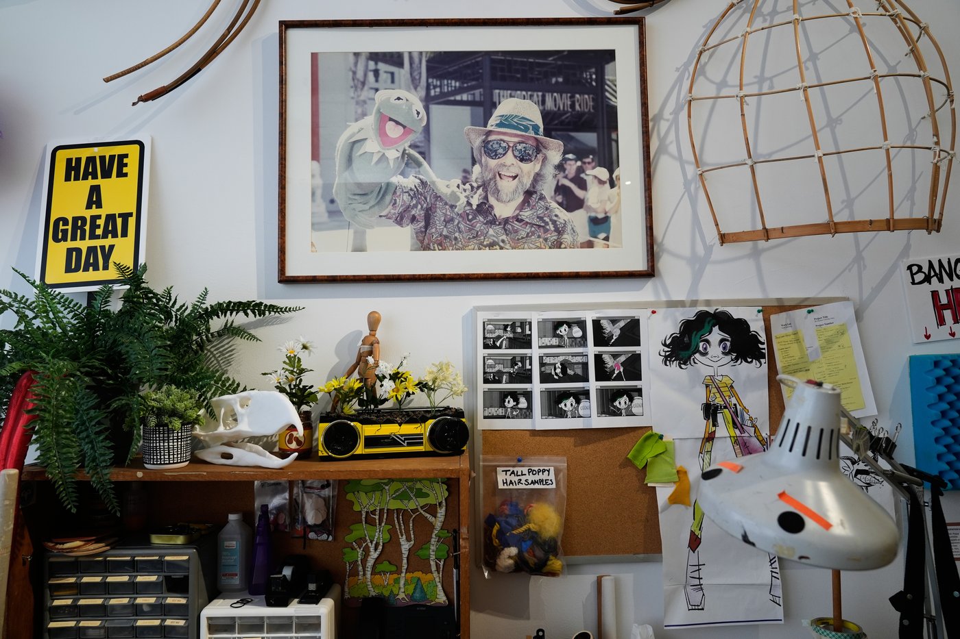 Jim Henson's Creature Shop opens for tours. Here's what's inside the once-hidden puppet studio | iNFOnews.ca Jim Henson's Creature Shop opens for tours. Here's what's inside the once-hidden puppet studio | iNFOnews.ca