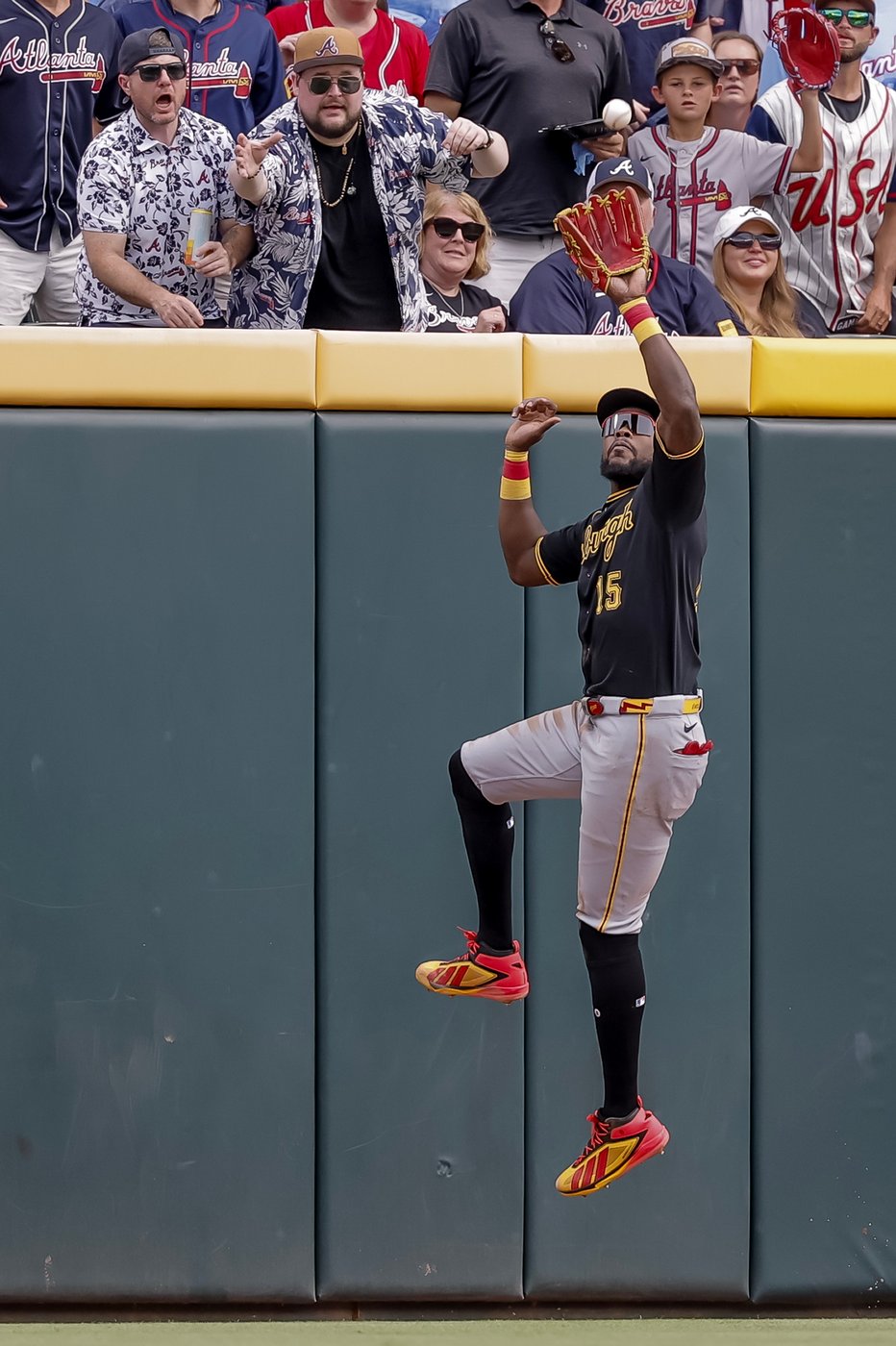 Just in time for Ozuna's first return visit with Pirates, Smith shows Braves found another strong DH | iNFOnews.ca