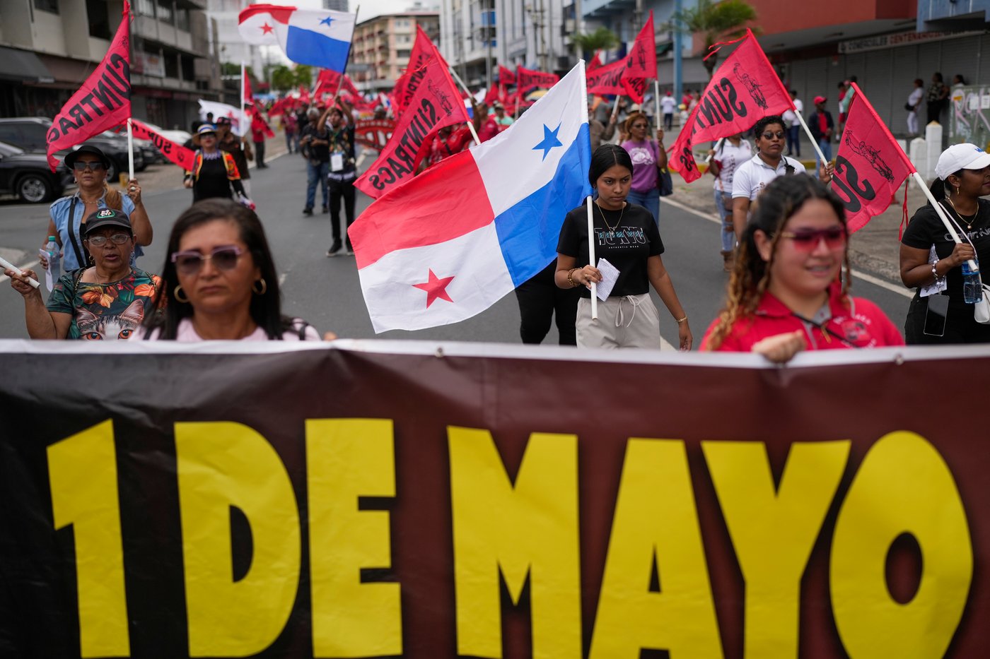 Workers around the world demonstrate on May Day, in photos | iNFOnews.ca