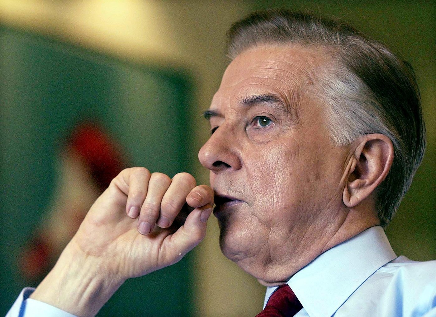 Lloyd Robertson, one of Canada's most recognizable news anchors, dies at 92 | iNFOnews.ca Lloyd Robertson, one of Canada's most recognizable news anchors, dies at 92 | iNFOnews.ca