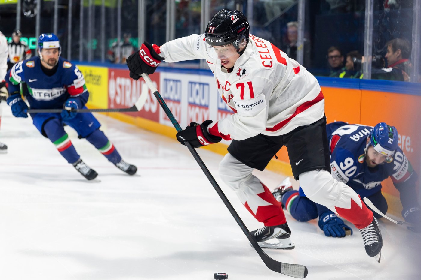 Teenage captain Celebrini scores 2 and Canada shuts out Italy at ice hockey worlds | iNFOnews.ca