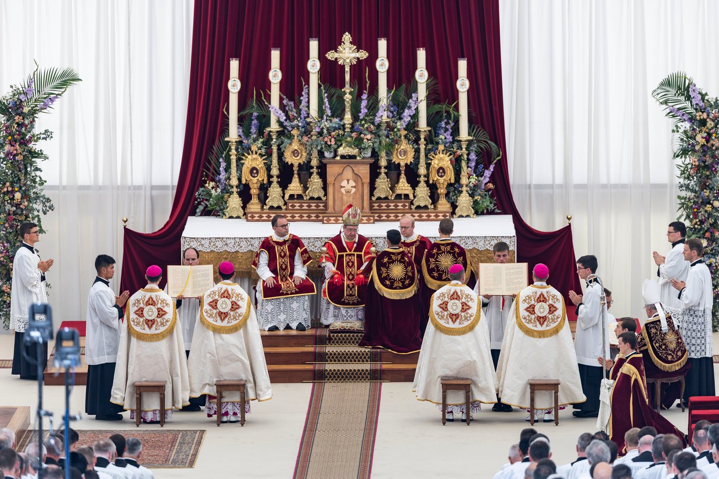 Defying Pope Leo XIV, traditionalists go ahead with bishop consecrations in Switzerland | iNFOnews.ca Defying Pope Leo XIV, traditionalists go ahead with bishop consecrations in Switzerland | iNFOnews.ca