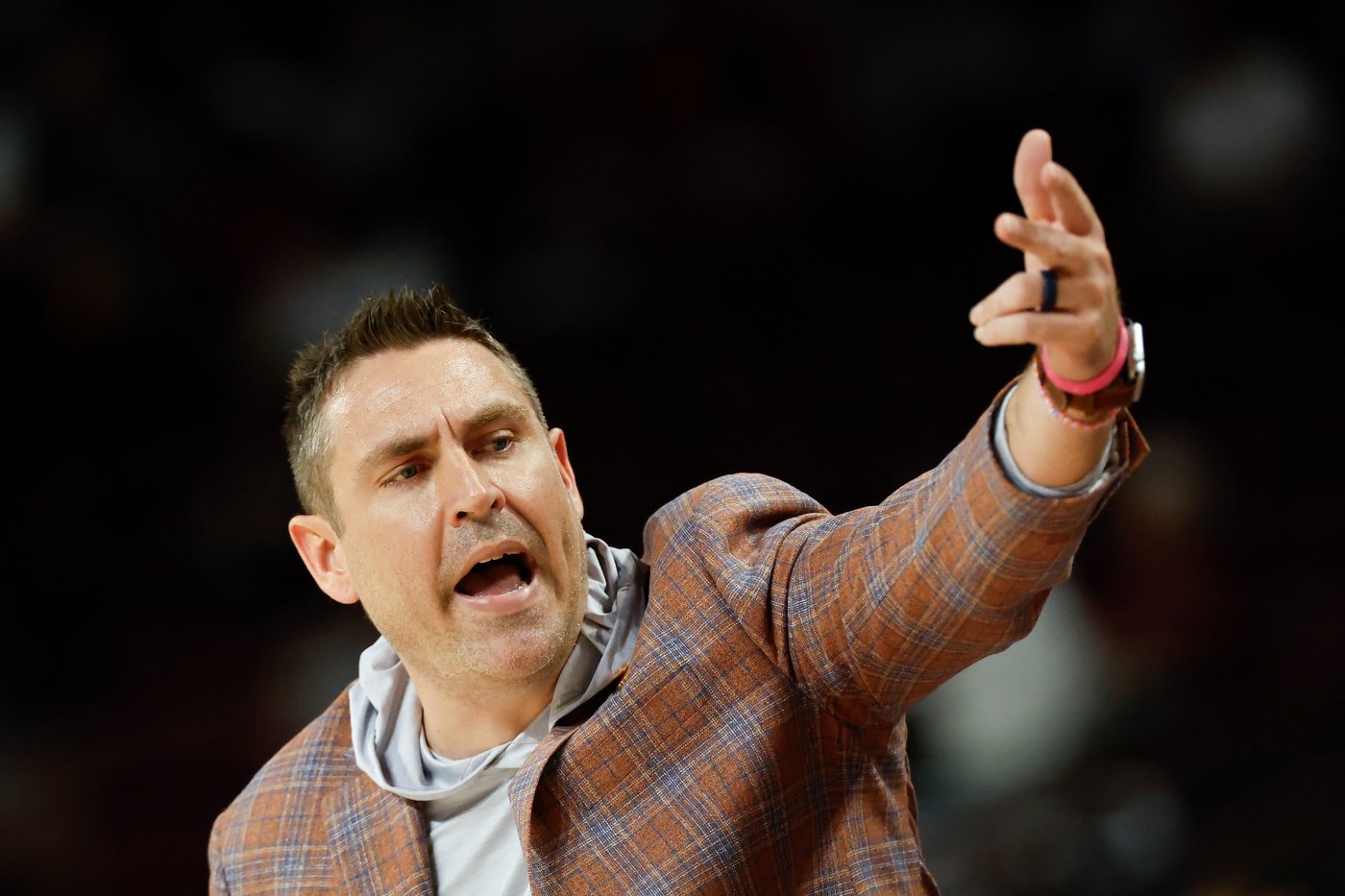 Clemson women's shining March moment wiped out because clock started late ahead of buzzer-beater | iNFOnews.ca