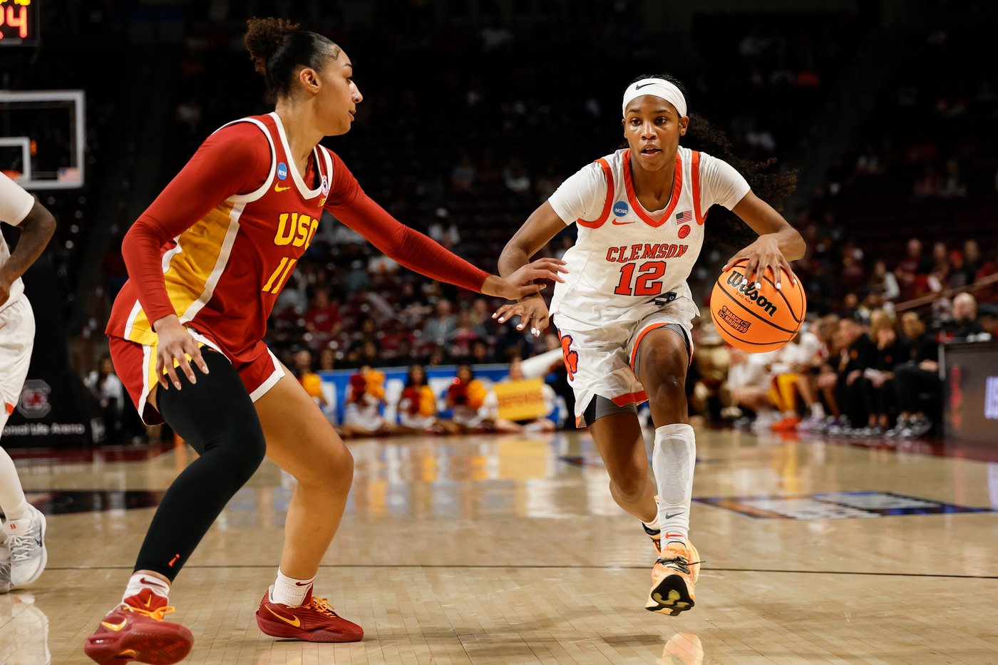 Clemson women's shining March moment wiped out because clock started late ahead of buzzer-beater | iNFOnews.ca