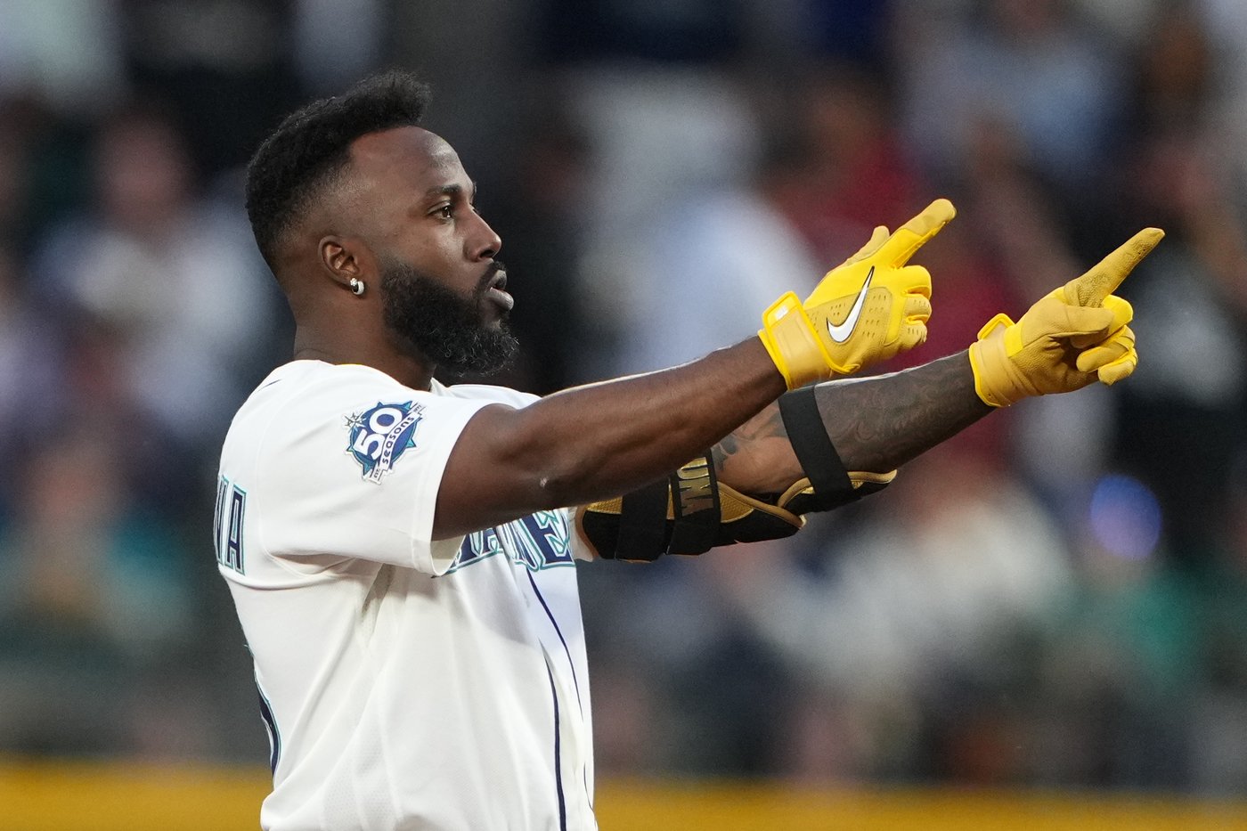 Colt Emerson homers for 1st career hit as Mariners beat White Sox 6-1 behind Woo | iNFOnews.ca
