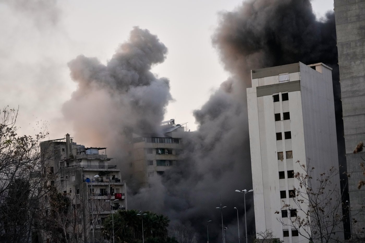 Photos of a central Beirut district struck by Israeli bombs | iNFOnews.ca