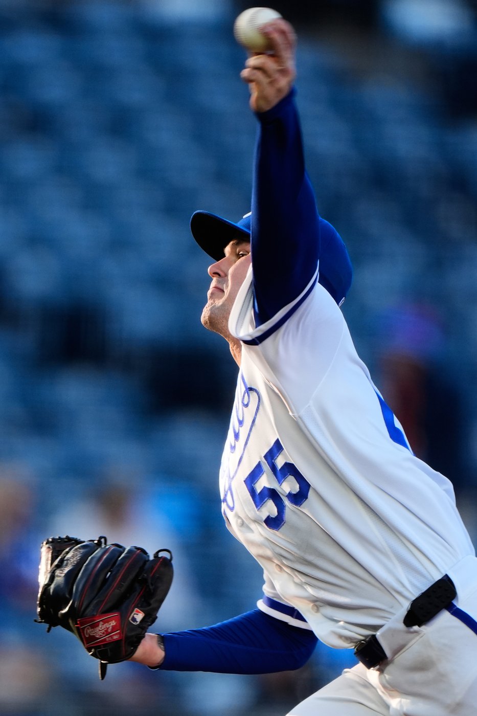 Cantillo, bullpen combine for 4-hitter, Guardians' 3-1 win stops 3-game skid, Royals' 5-game spurt | iNFOnews.ca