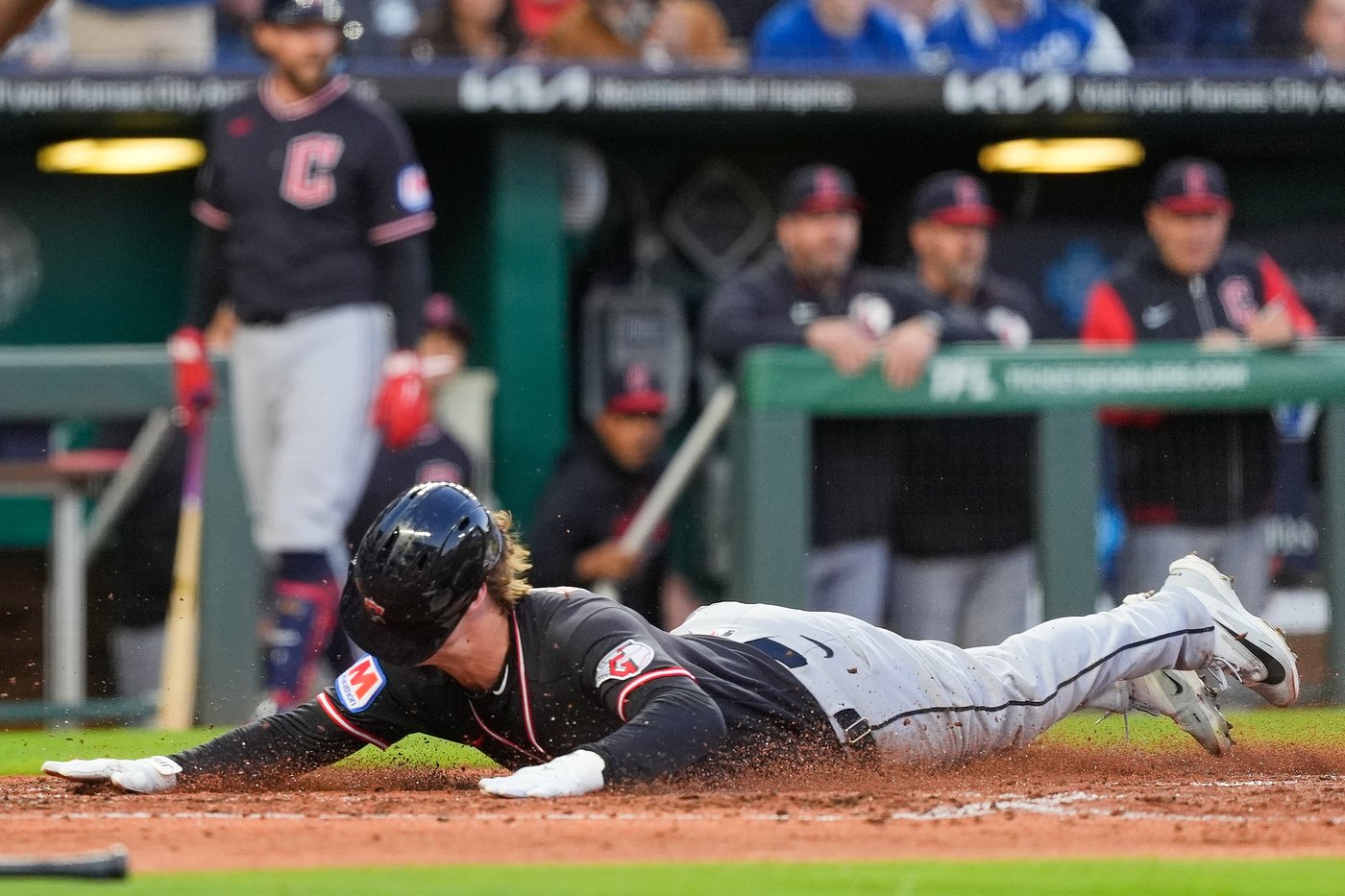 Cantillo, bullpen combine for 4-hitter, Guardians' 3-1 win stops 3-game skid, Royals' 5-game spurt | iNFOnews.ca