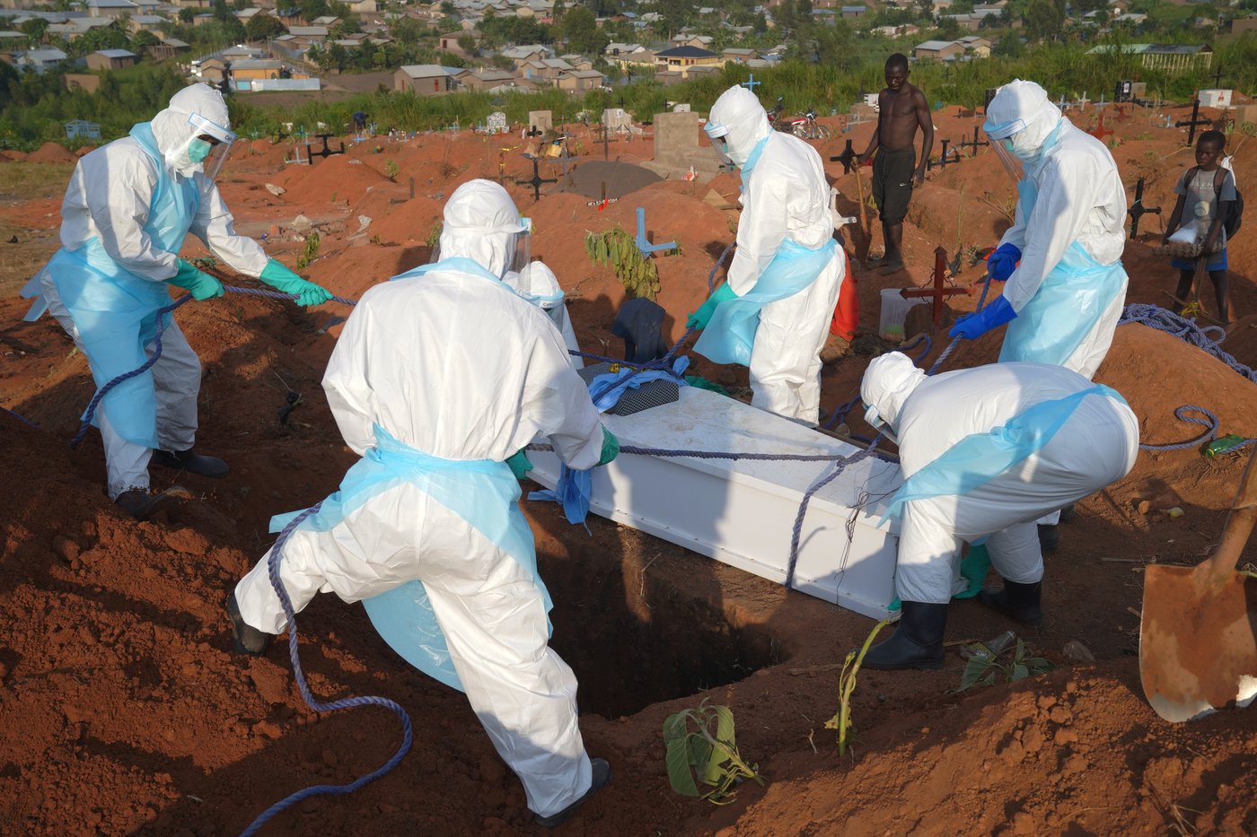 Congo’s Ebola outbreak is on track to surpass the deadliest one in history, WHO chief says | iNFOnews.ca Congo’s Ebola outbreak is on track to surpass the deadliest one in history, WHO chief says | iNFOnews.ca